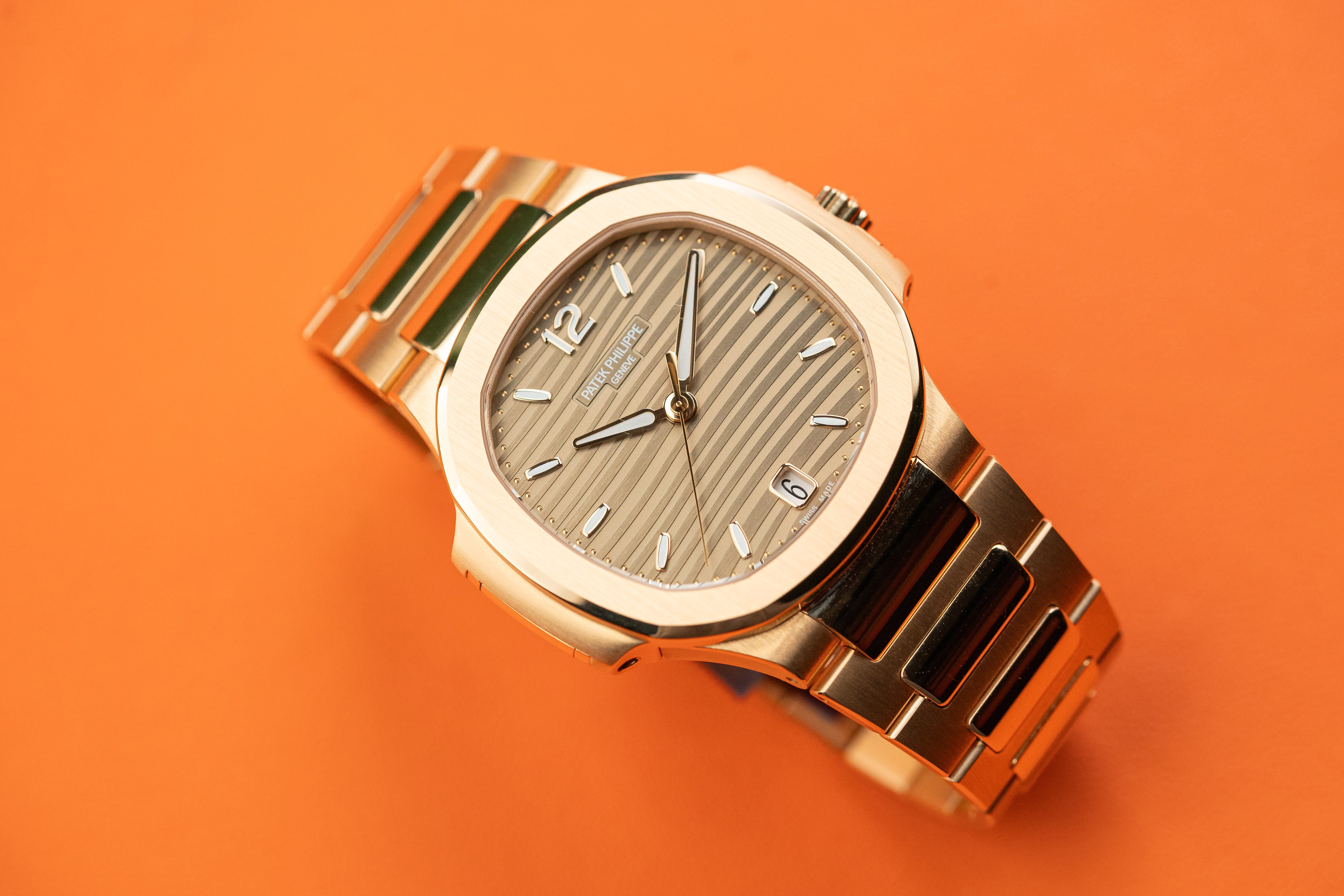 Patek Philippe Nautilus 7118/1R-010 35mm Rose Gold with Brown Opaline Dial