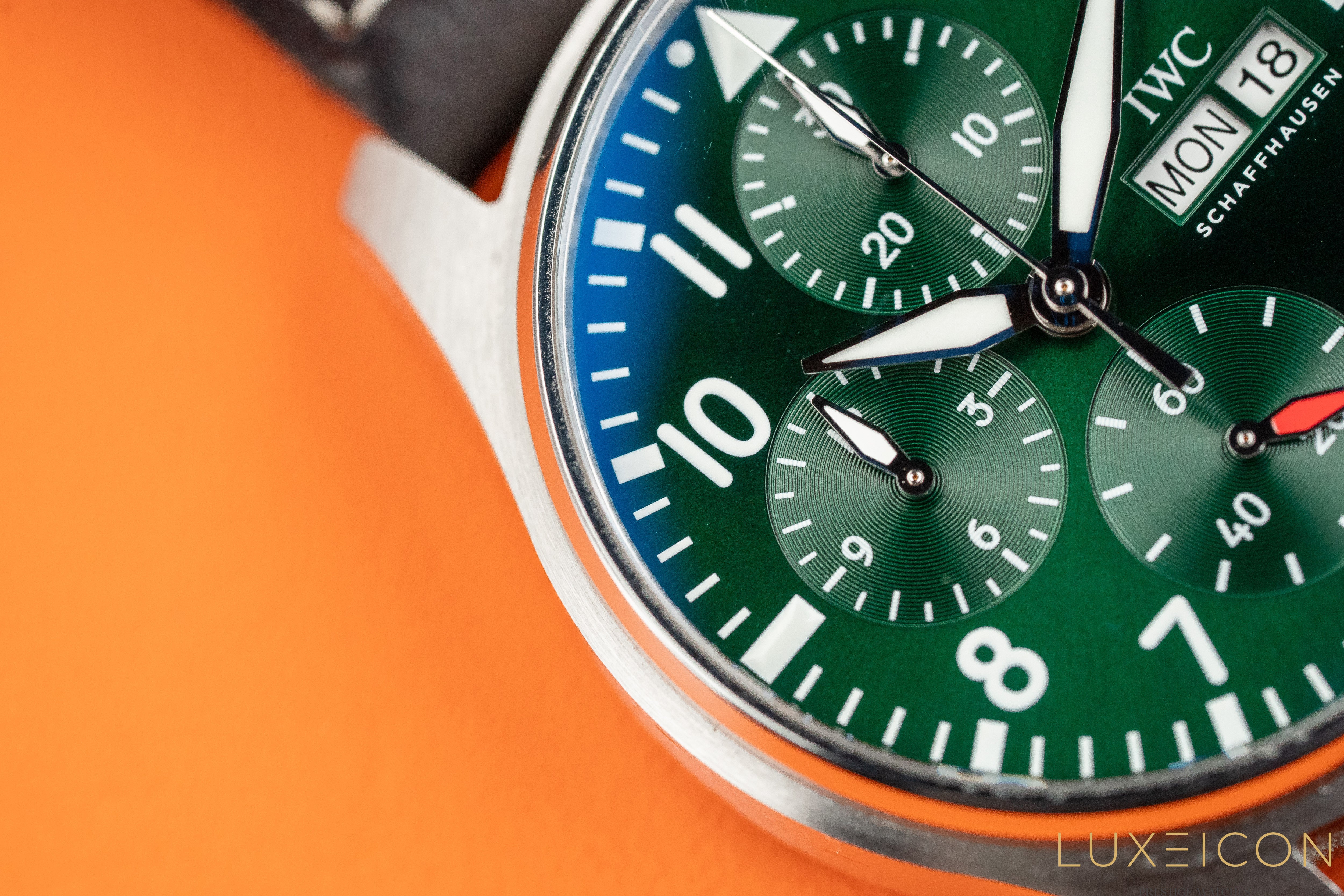 IWC Pilot Chronograph 41mm Automatic in Stainless Steel on Calfskin Leather with Green Dial IW388103