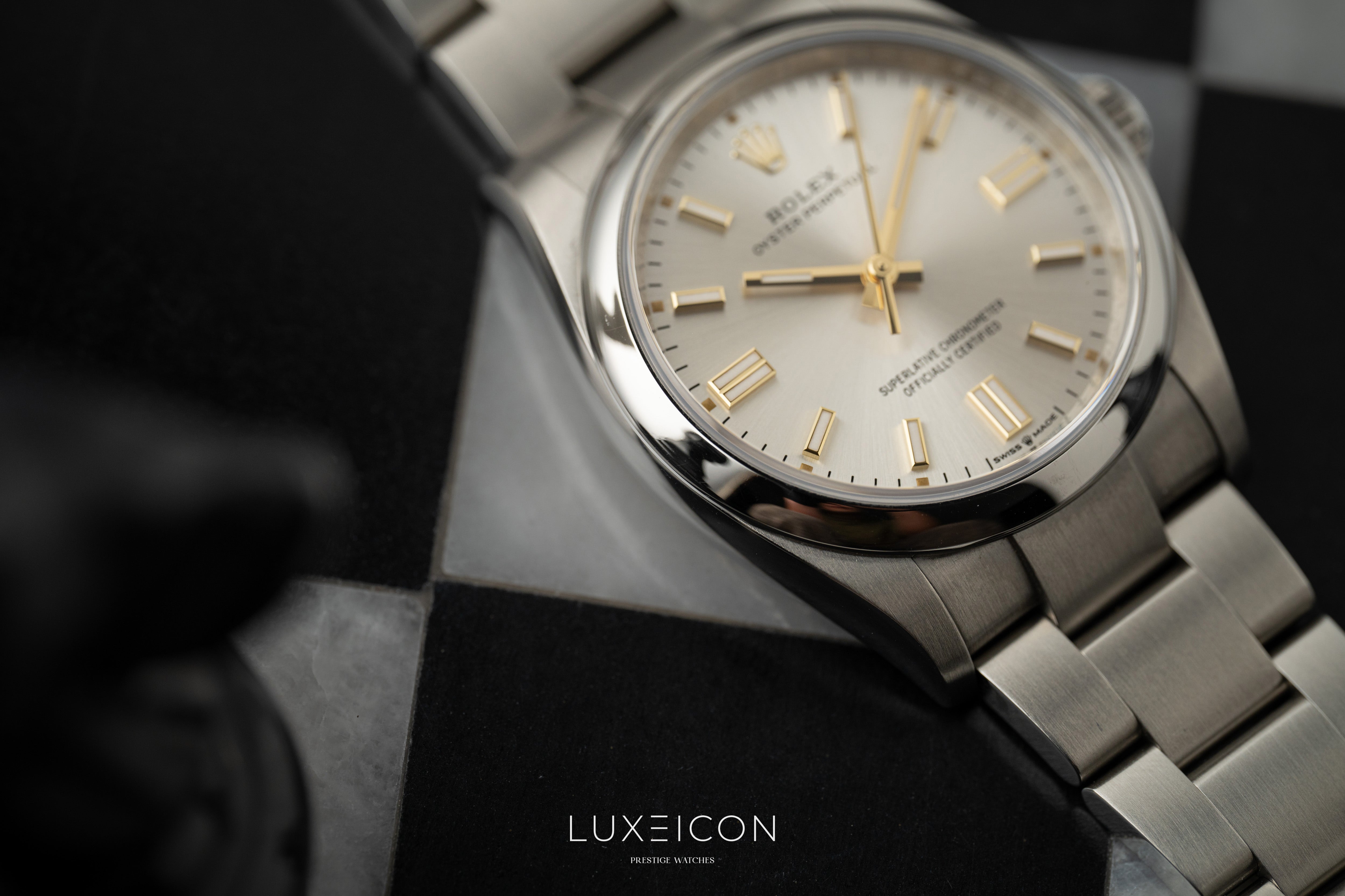 Rolex Oyster Perpetual 36 36mm Stainless Steel Smooth Bezel Silver Index Dial 126000 2024