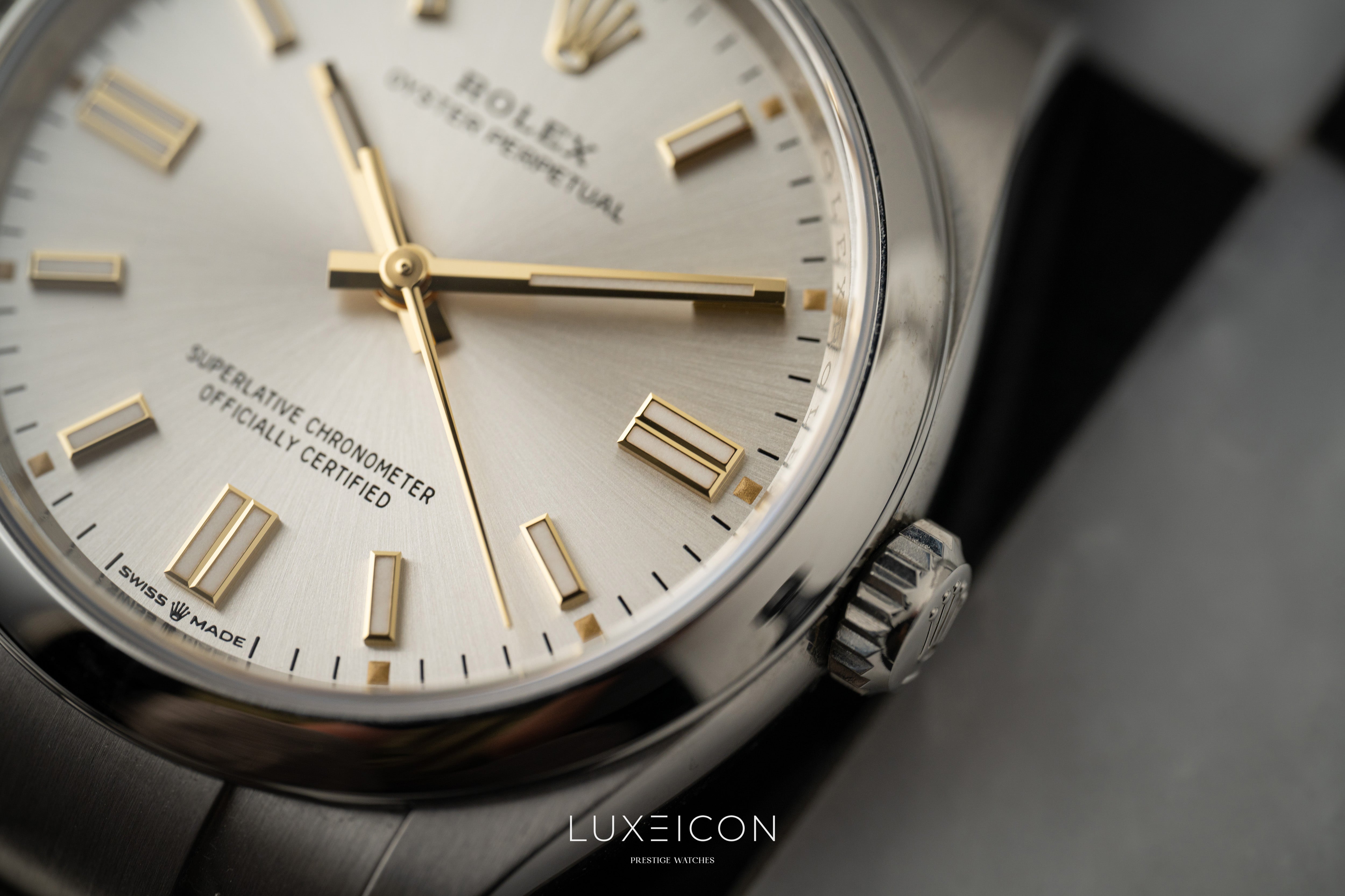 Rolex Oyster Perpetual 36 36mm Stainless Steel Smooth Bezel Silver Index Dial 126000 2024