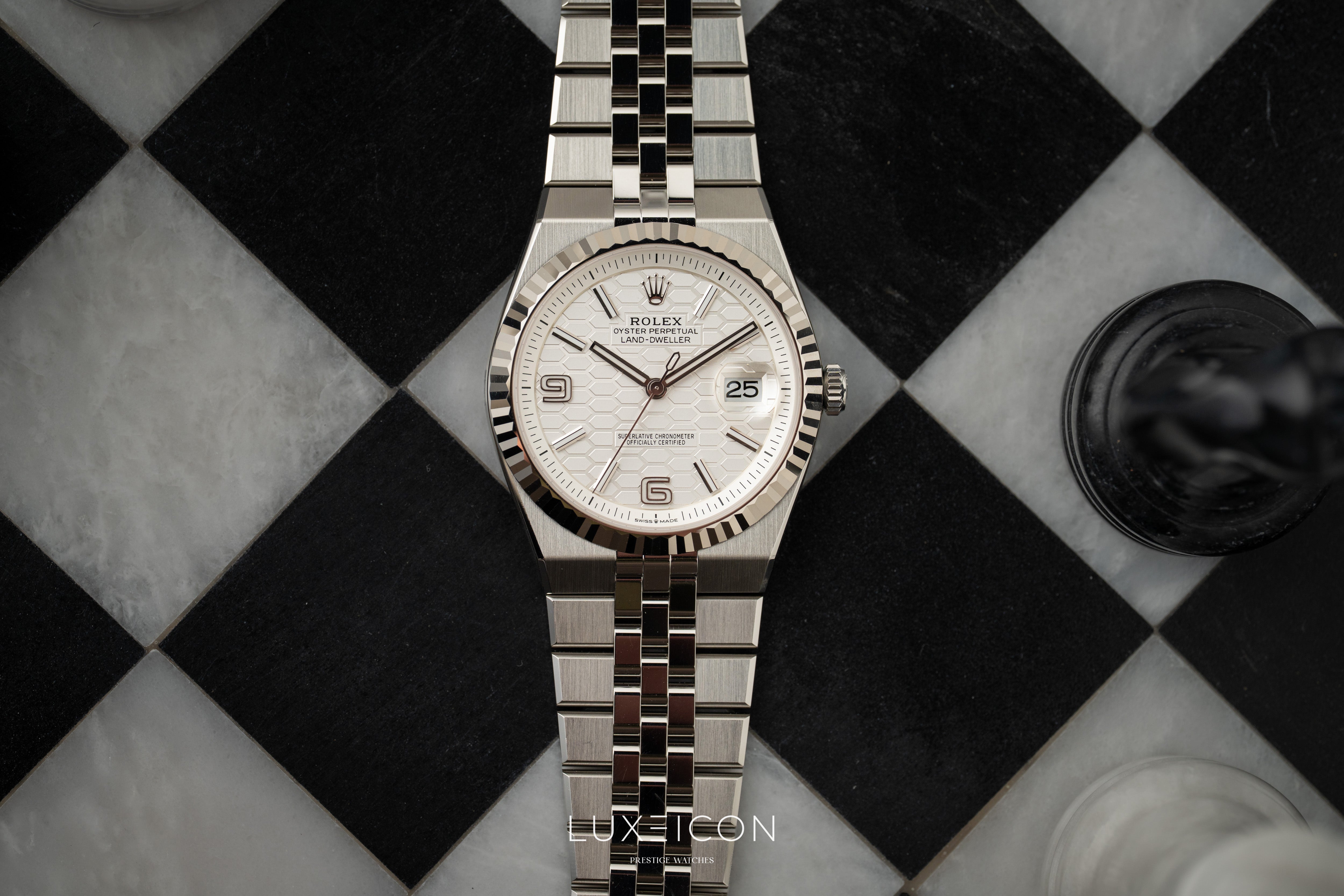 Rolex Land Dweller Oystersteel White Gold 40mm White Honeycomb Motif Dial 127334 2026