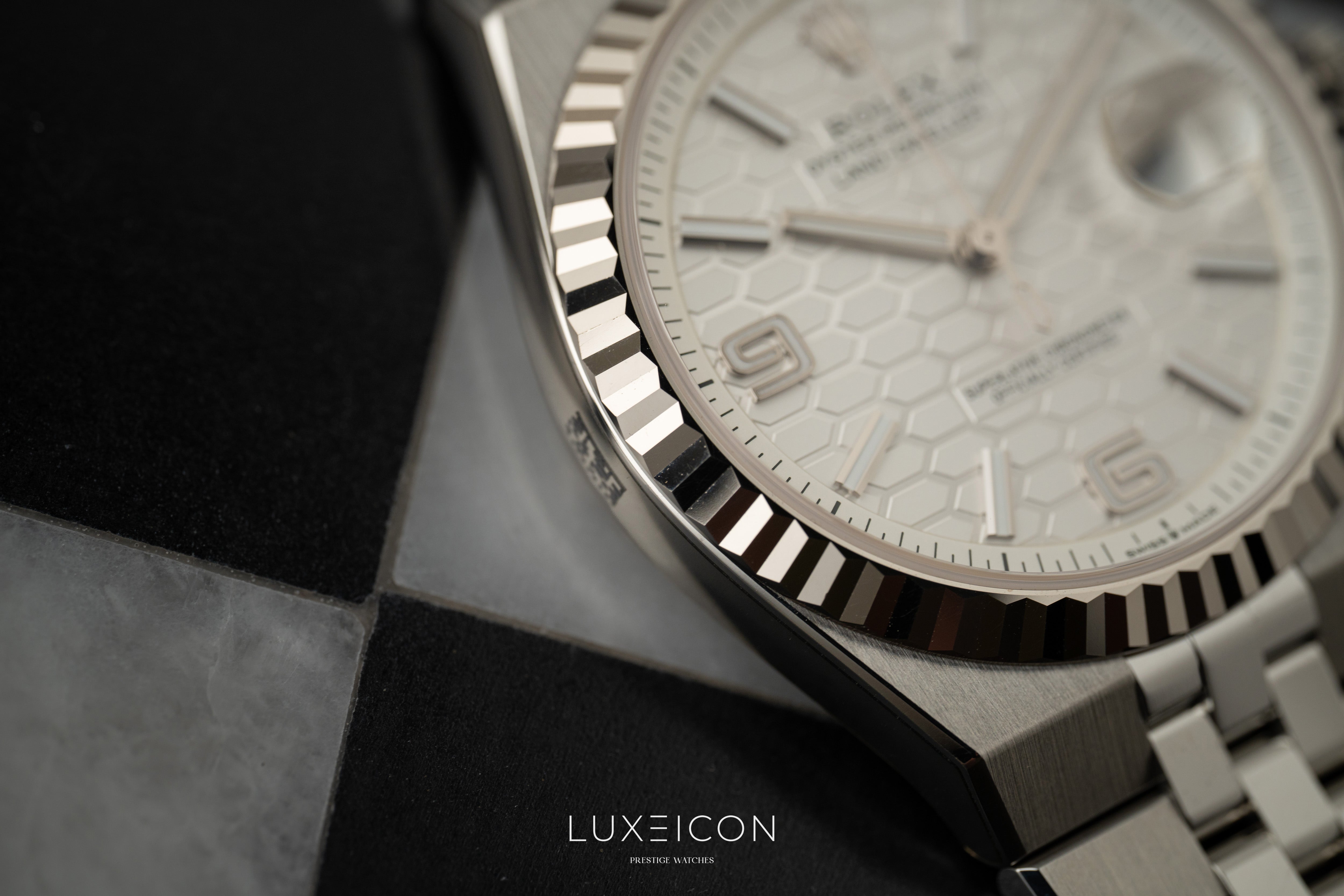 Rolex Land Dweller Oystersteel White Gold 40mm White Honeycomb Motif Dial 127334 2026