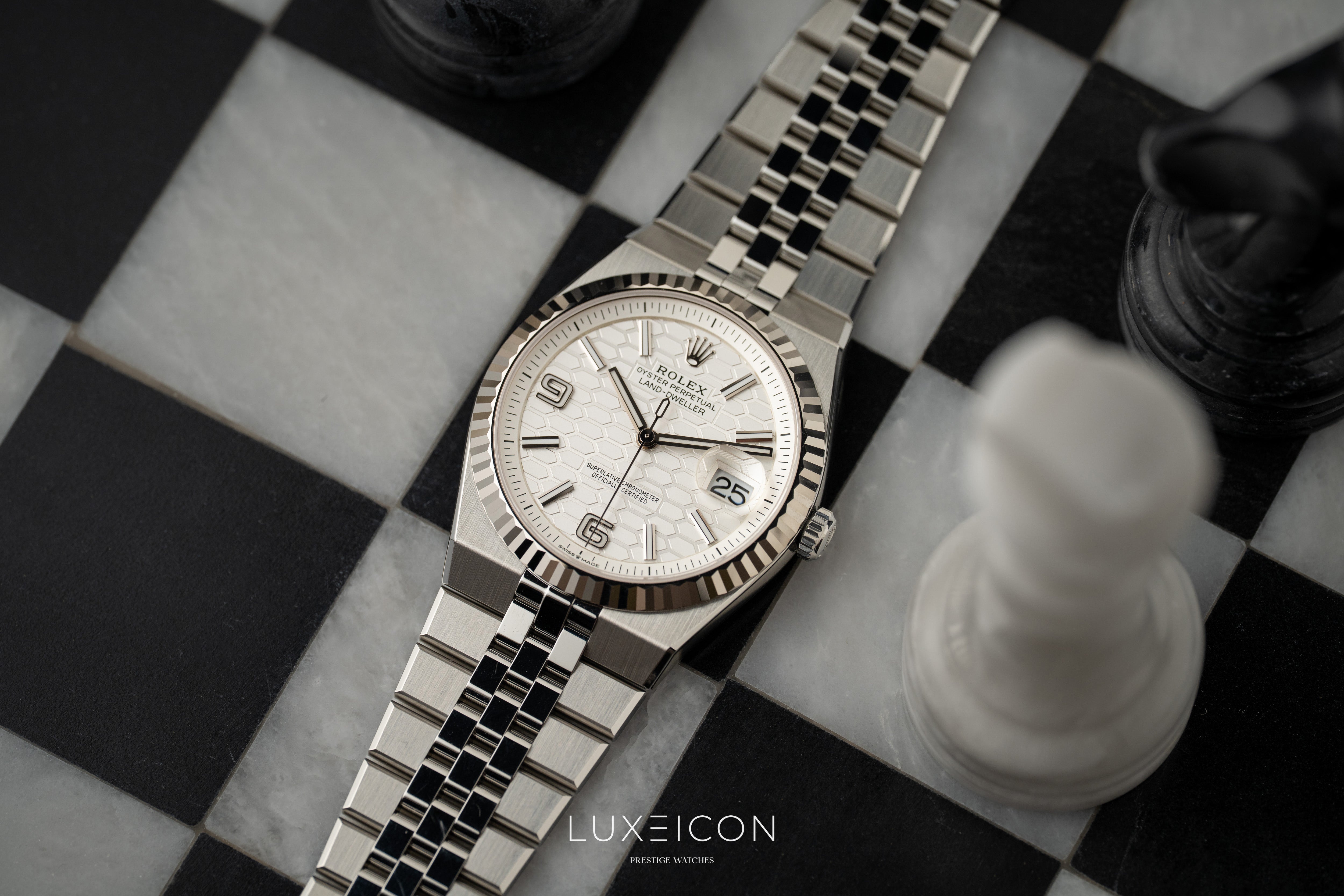 Rolex Land Dweller Oystersteel White Gold 40mm White Honeycomb Motif Dial 127334 2026