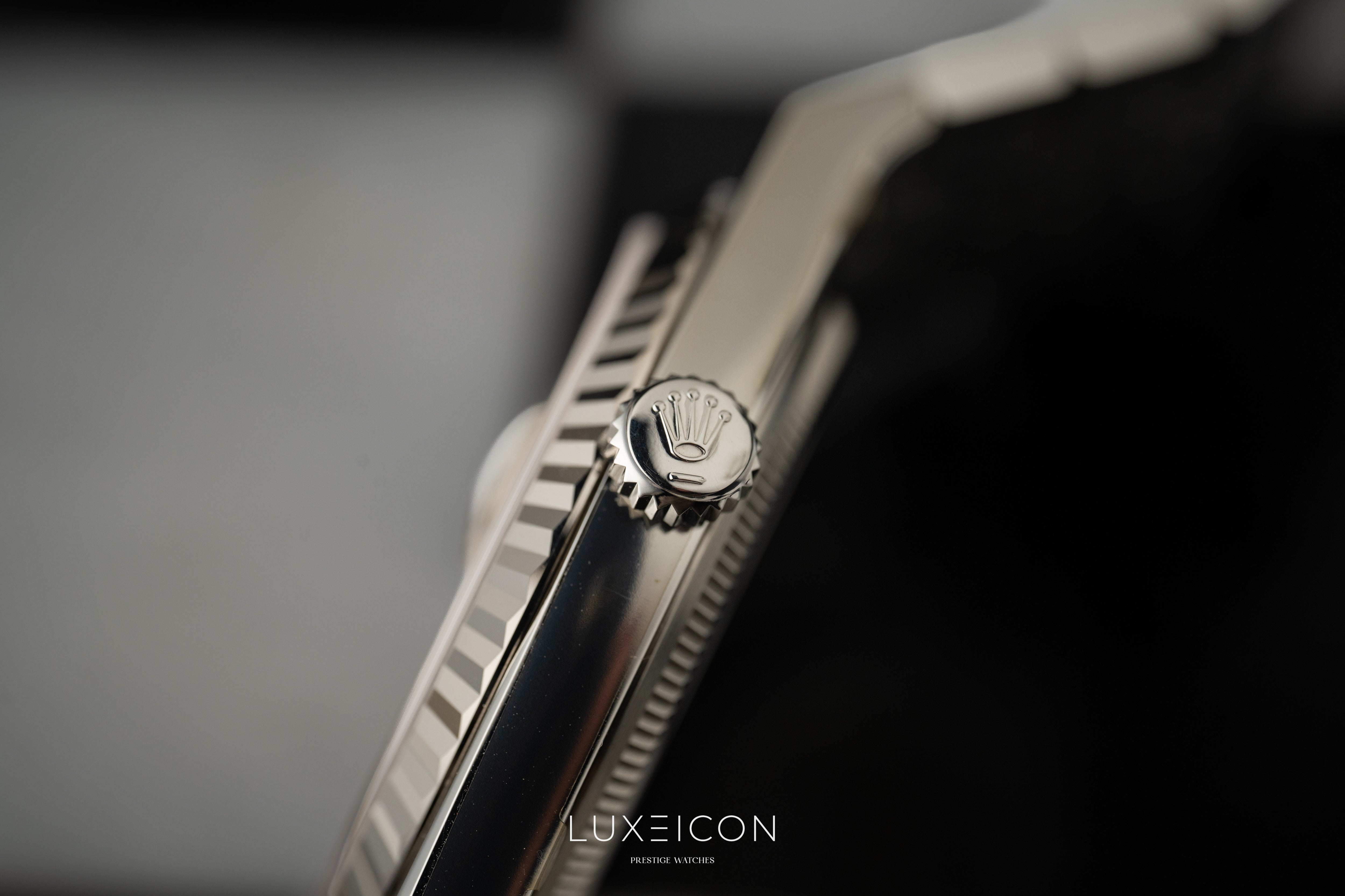 Rolex Land Dweller Oystersteel White Gold 40mm White Honeycomb Motif Dial 127334 2026