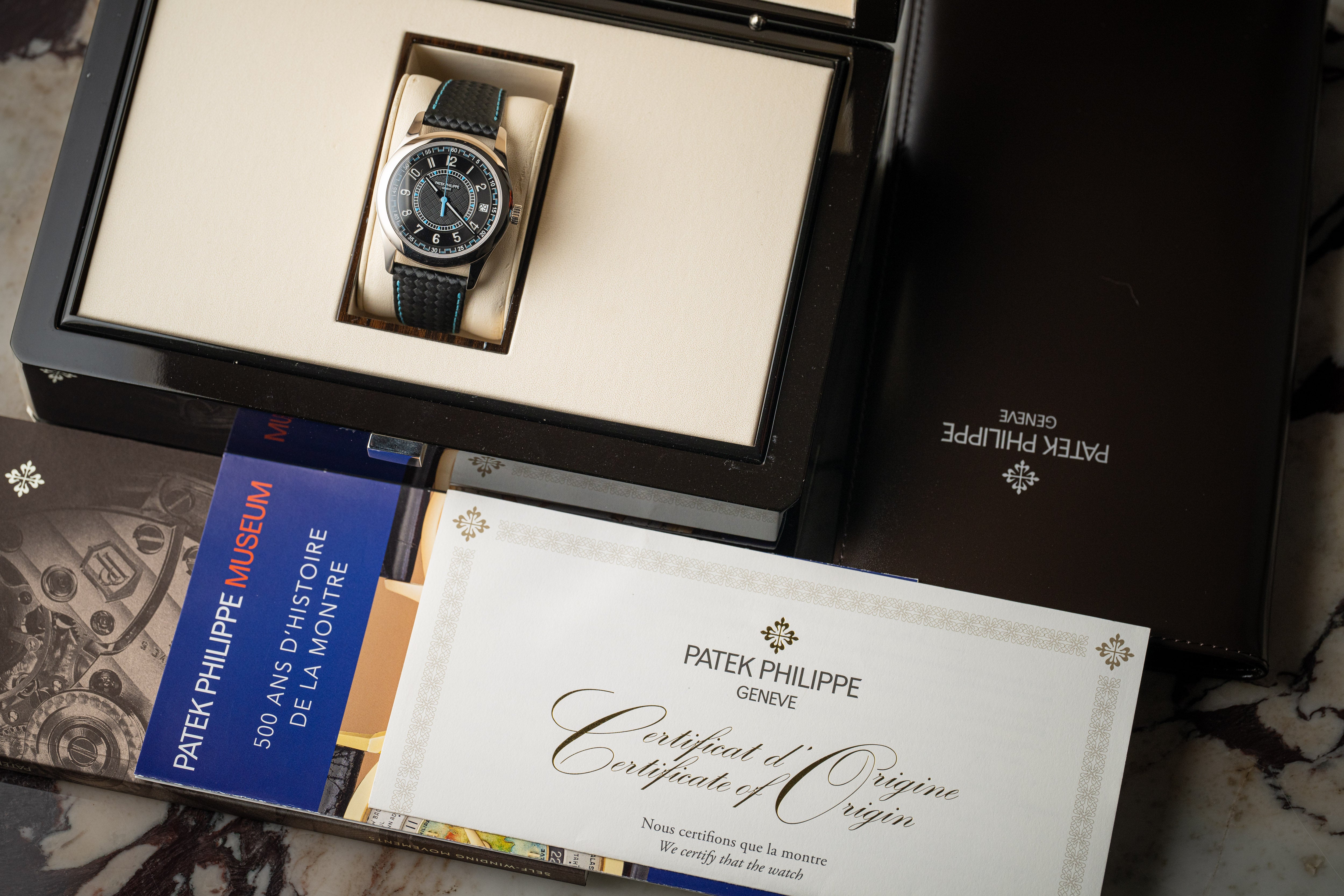 Patek Philippe Calatrava 6007G-011 40mm White Gold Black Tiffany Blue