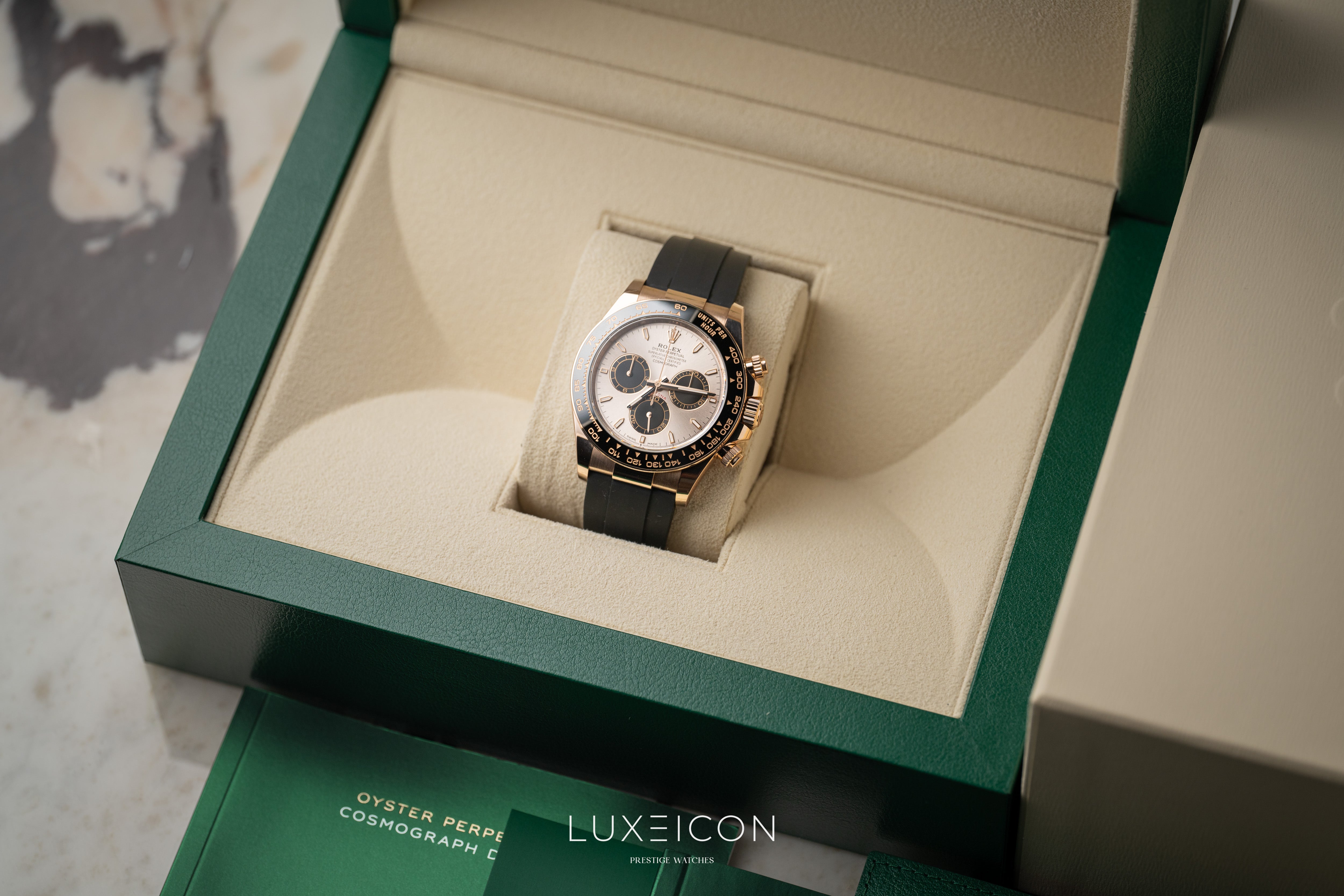 Rolex Cosmograph Daytona Everose Gold Oysterflex Sundust Dial 126515LN