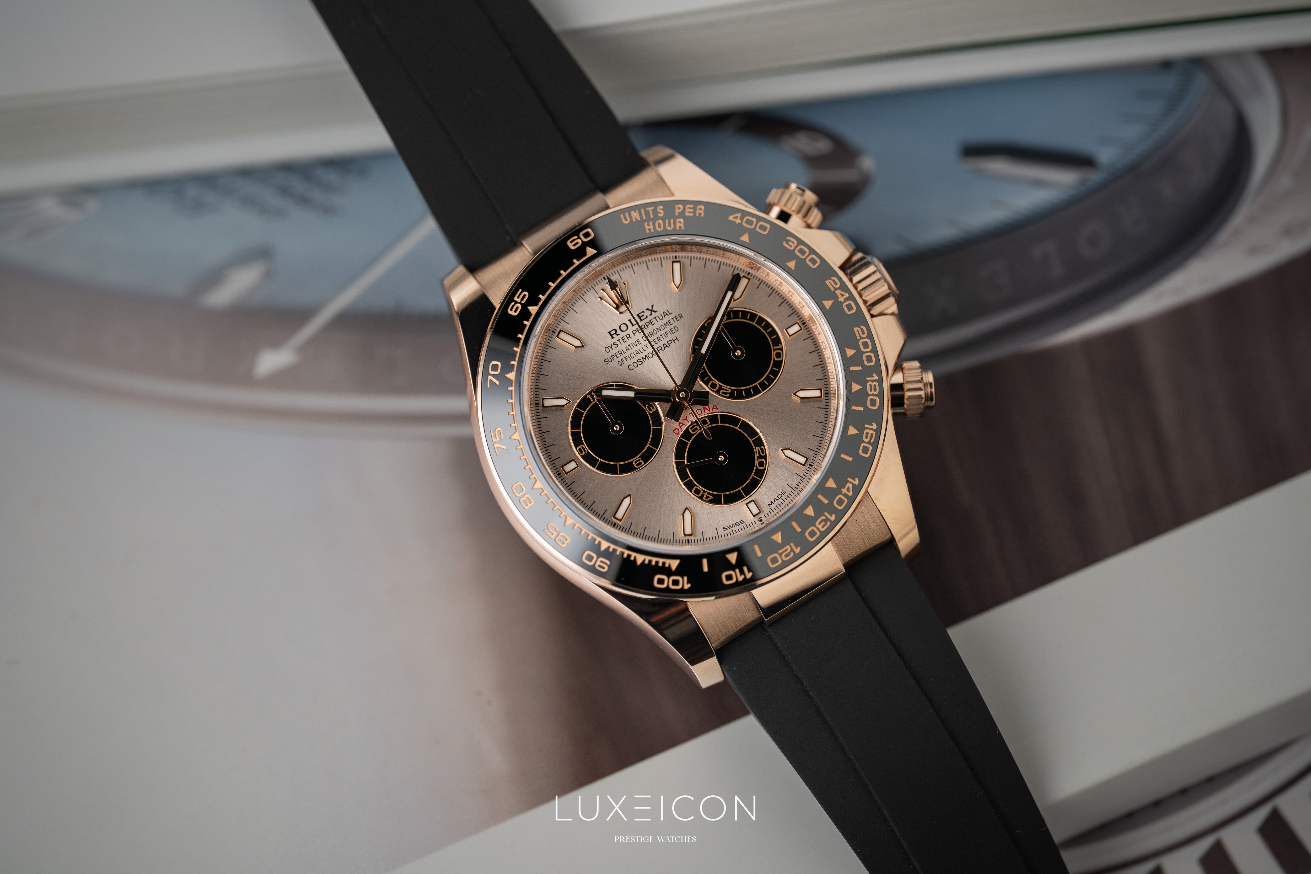 Rolex Cosmograph Daytona Everose Gold Oysterflex Sundust Dial 126515LN