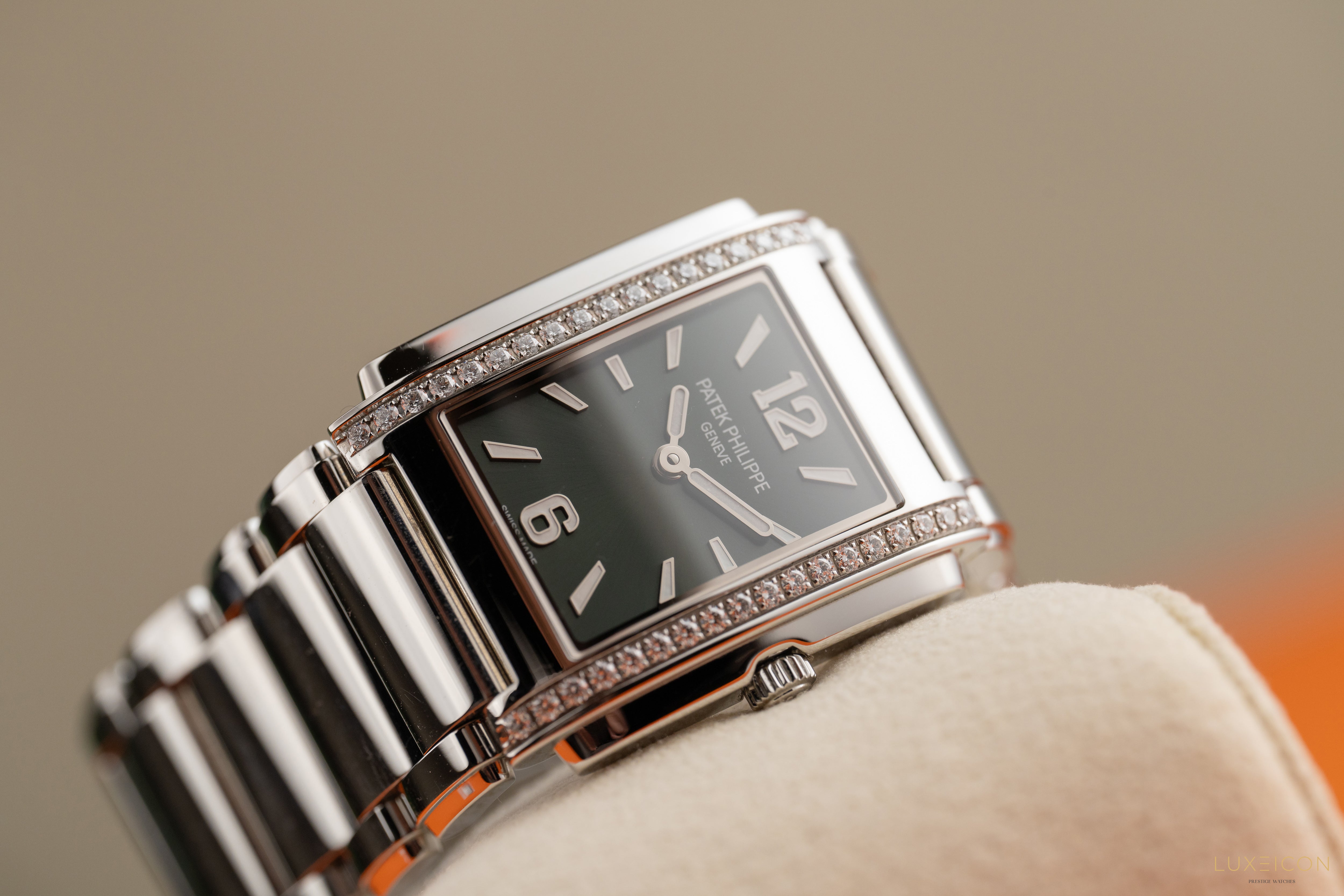 Patek Philippe Twenty~4 Stainless Steel 4910/1200A-011 2023