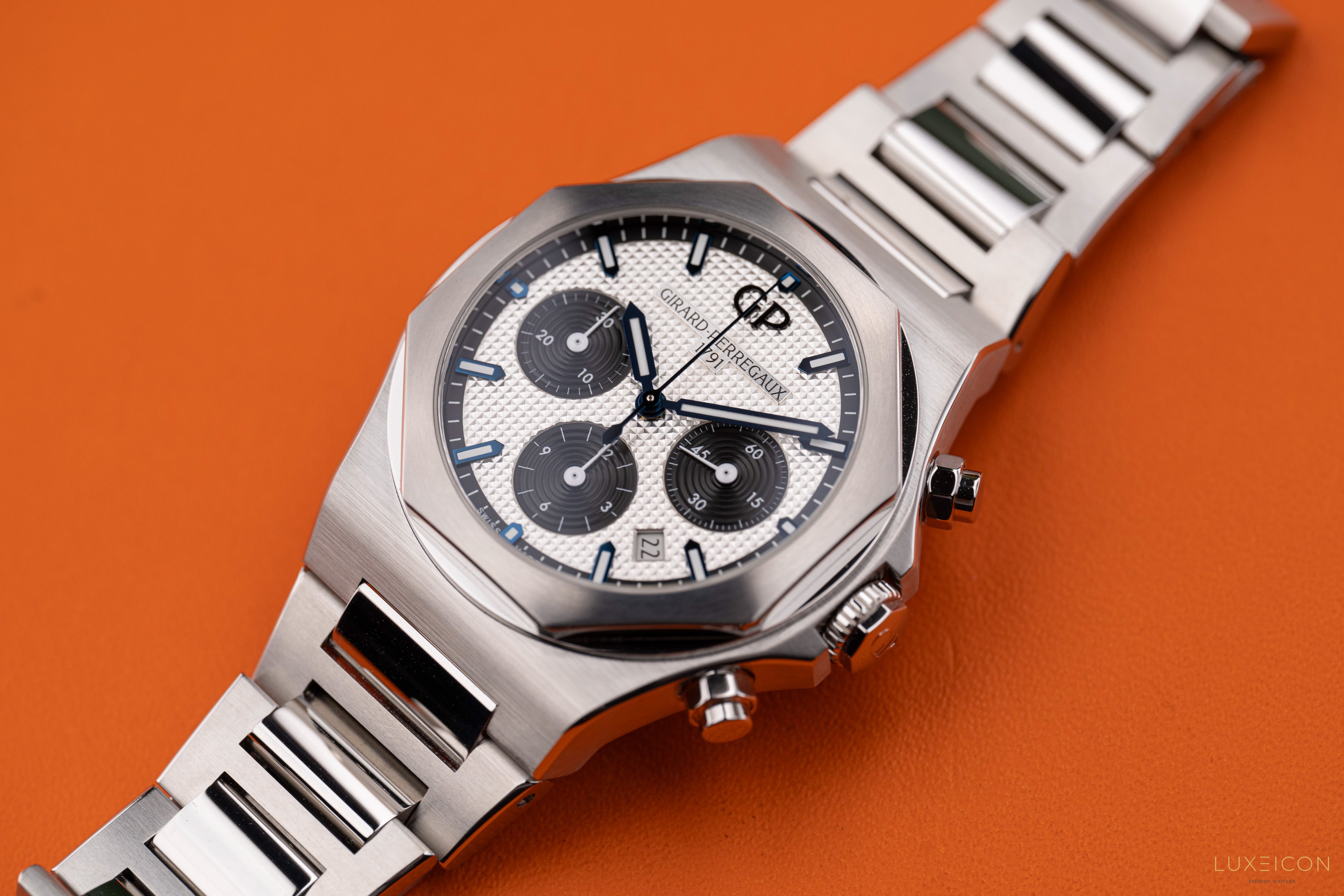 Girard Perregaux Laureato Chronograph Panda Stainless Steel 42mm 2022