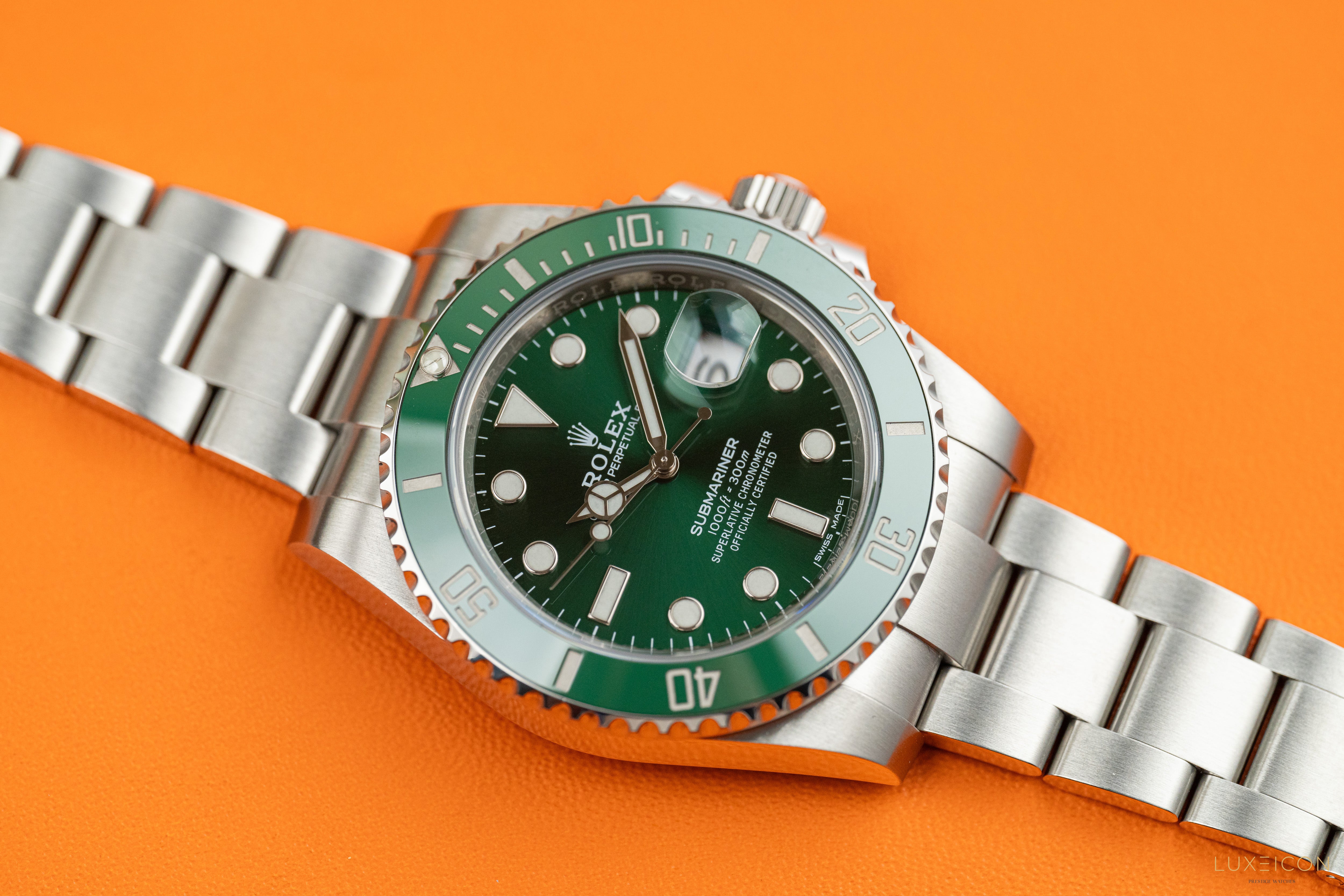 Rolex Submariner Date HULK Stainless Steel Green Ceramic 40mm Watch 116610 LV 2019