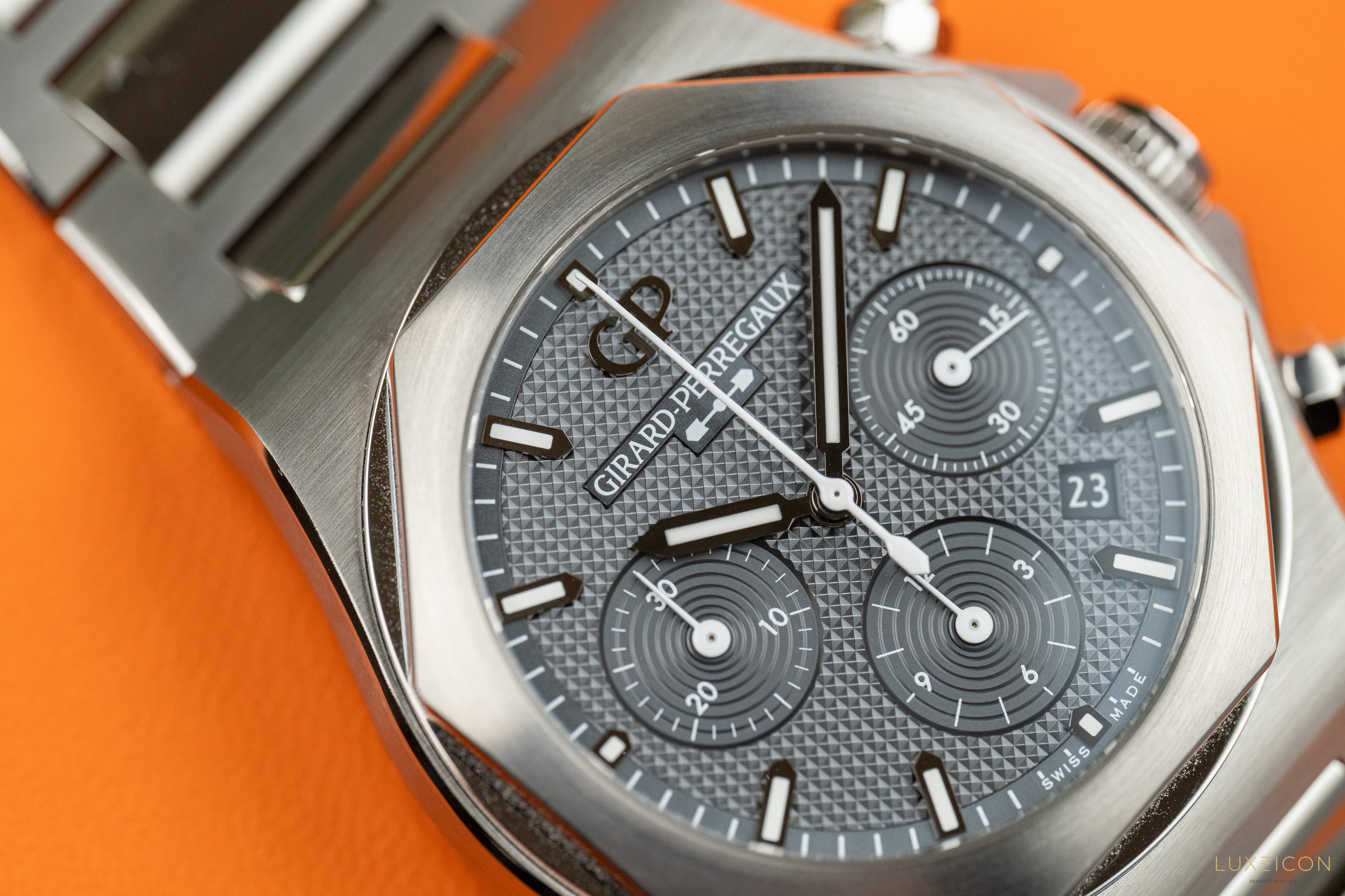 Girard Perregaux Laureato Chronograph Ti49 Titanium 2024