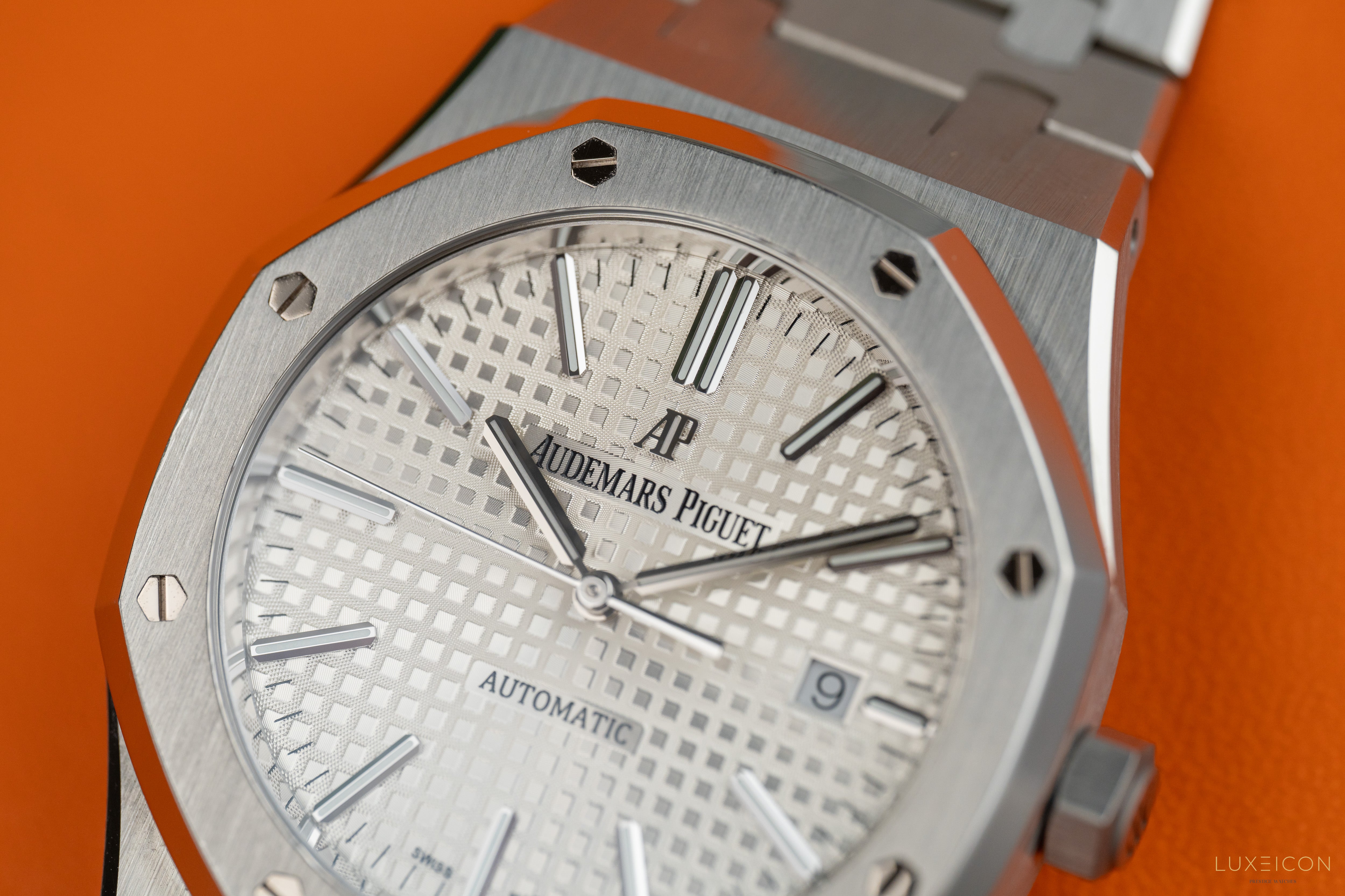 Audemars Piguet Royal Oak Selfwinding White Steel 41mm Watch 15400ST