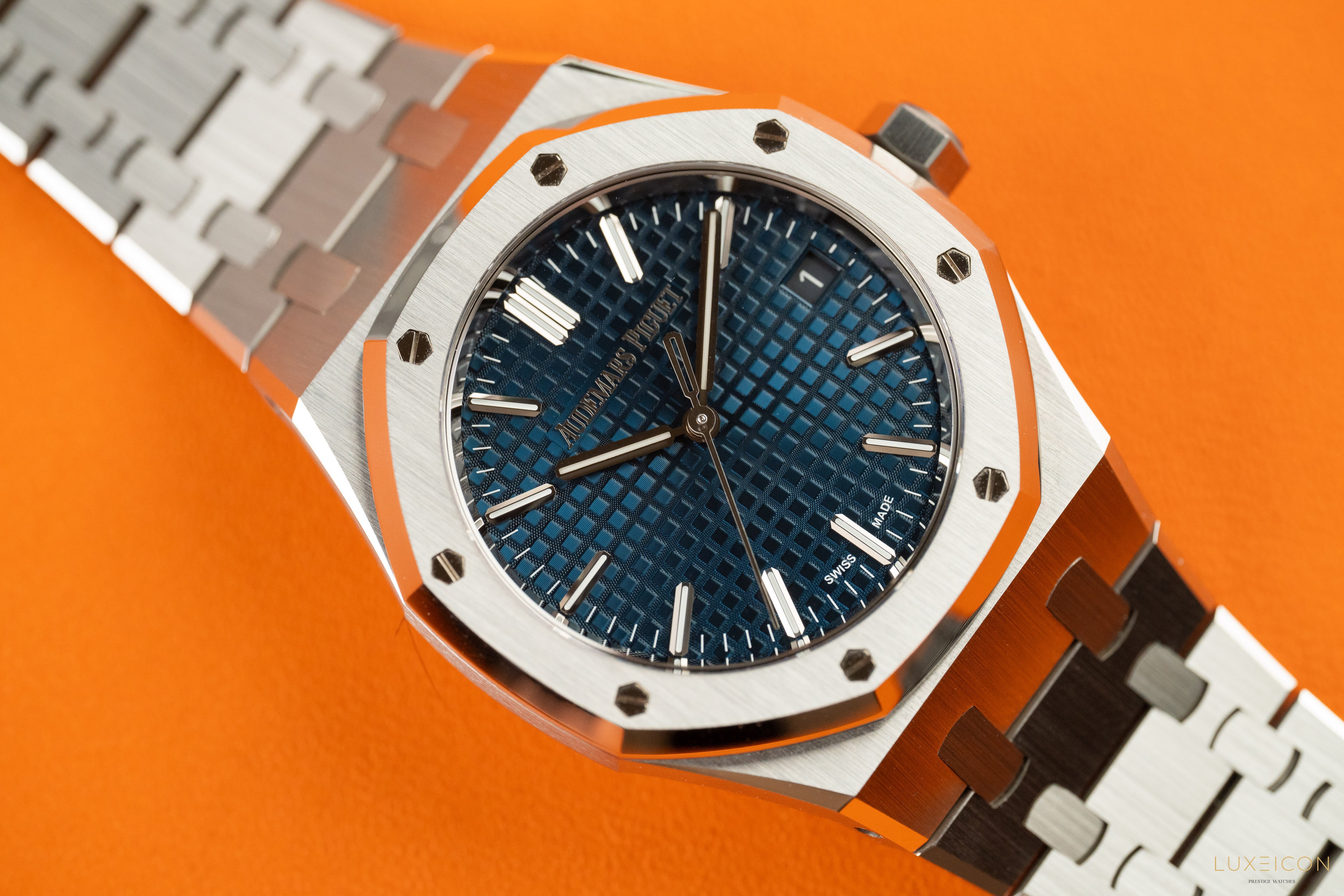 Audemars Piguet Royal Oak Selfwinding 37mm Blue Dial Stainless Steel 15550ST