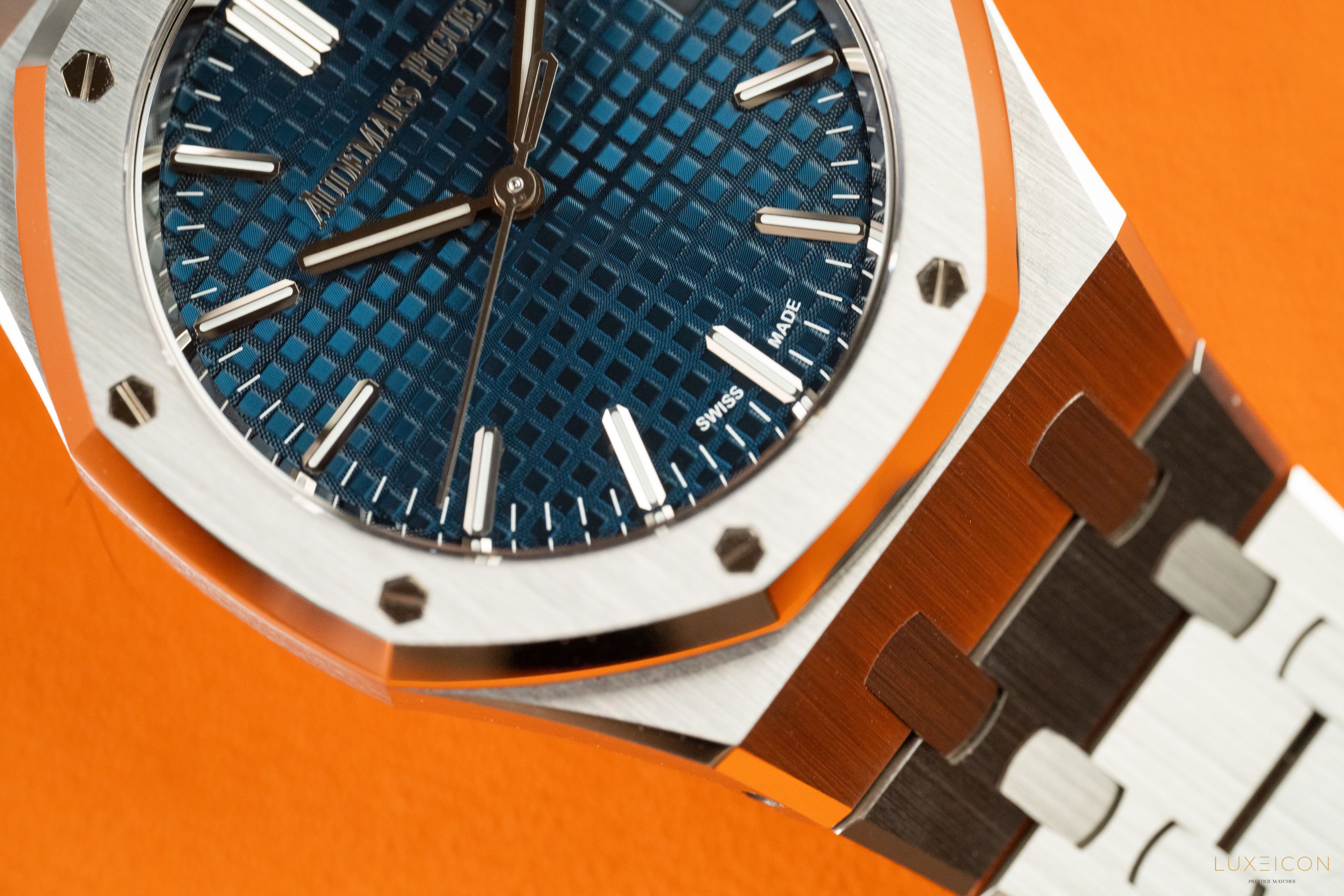 Audemars Piguet Royal Oak Selfwinding 37mm Blue Dial Stainless Steel 15550ST