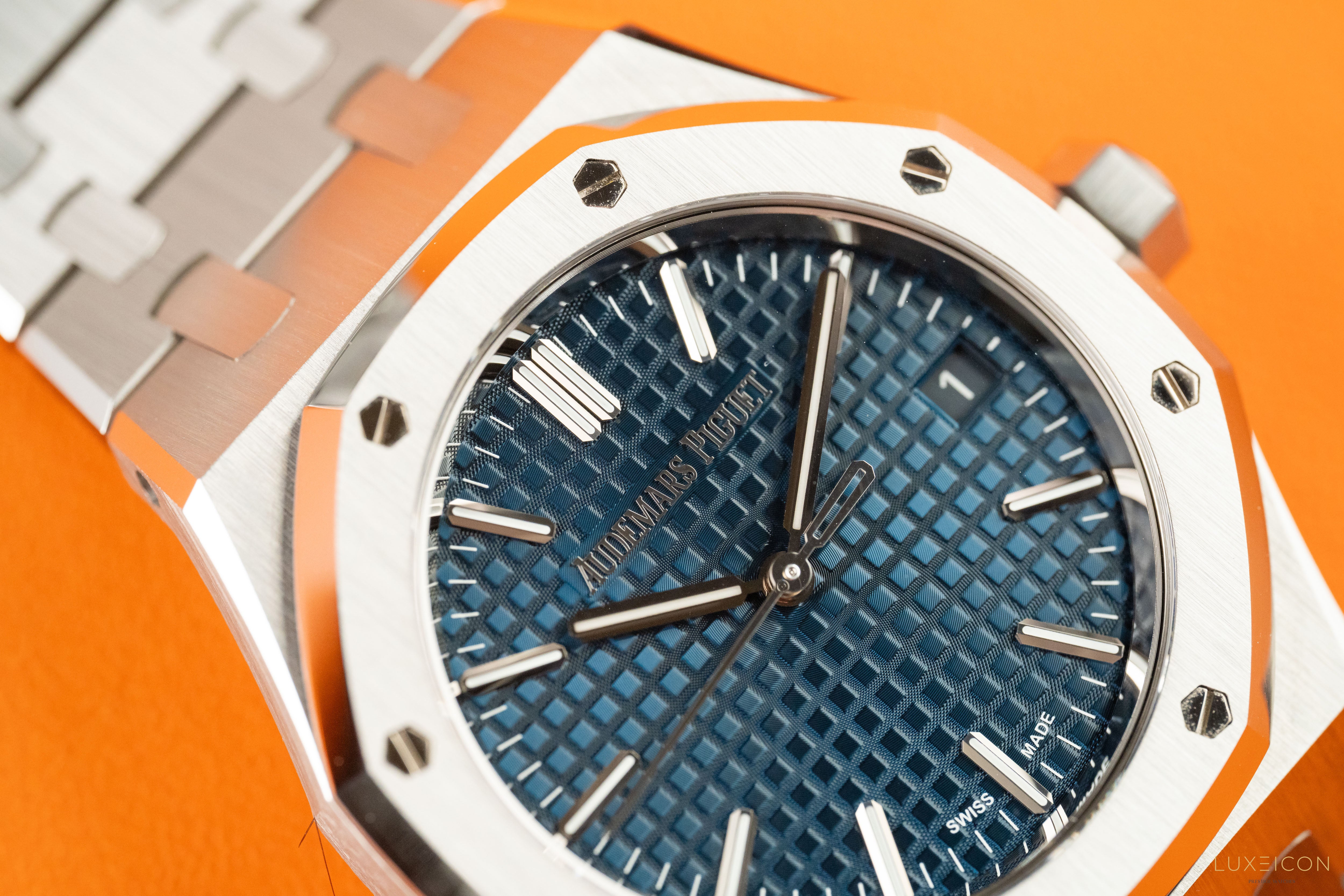 Audemars Piguet Royal Oak Selfwinding 37mm Blue Dial Stainless Steel 15550ST