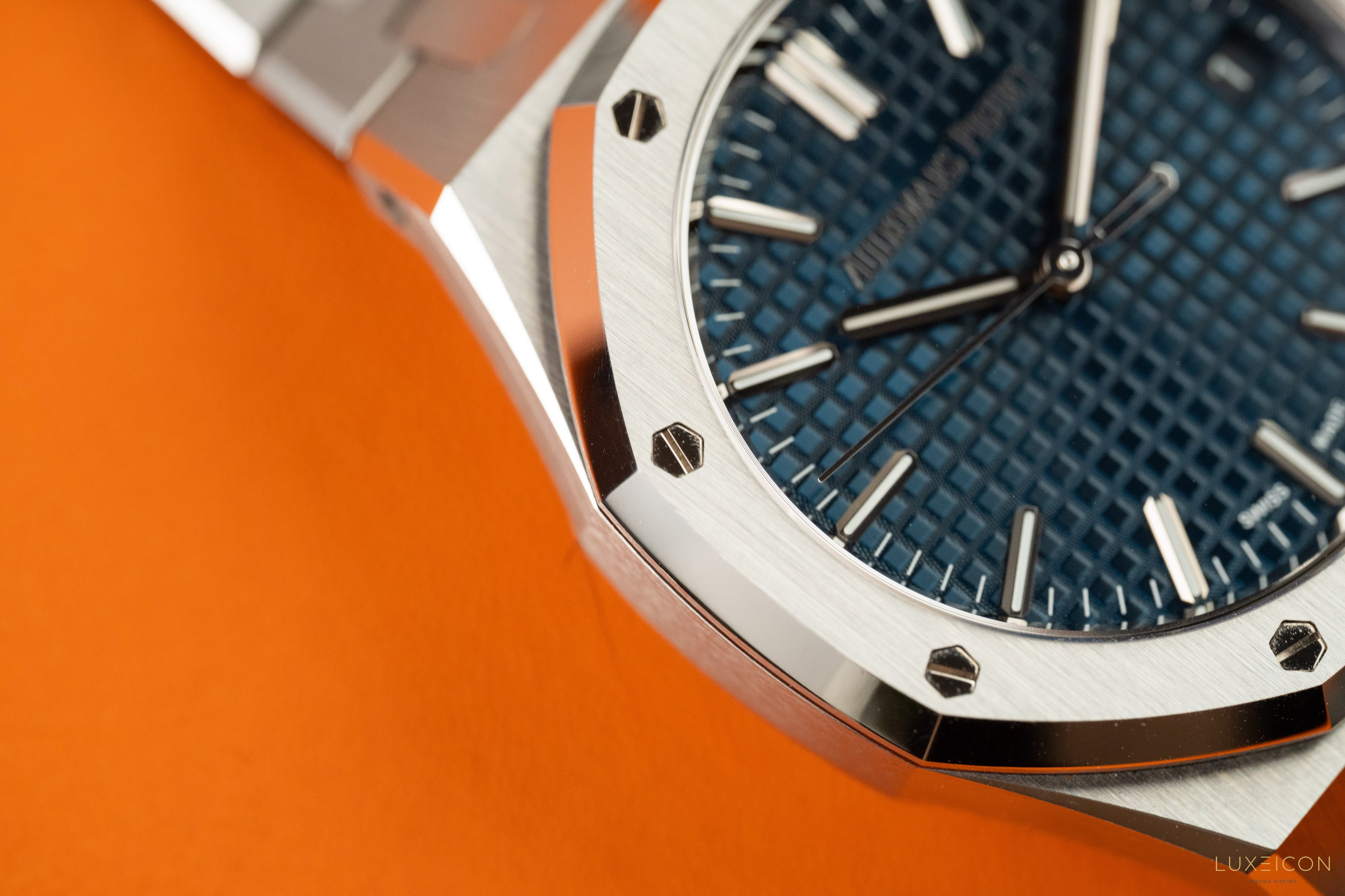 Audemars Piguet Royal Oak Selfwinding 37mm Blue Dial Stainless Steel 15550ST