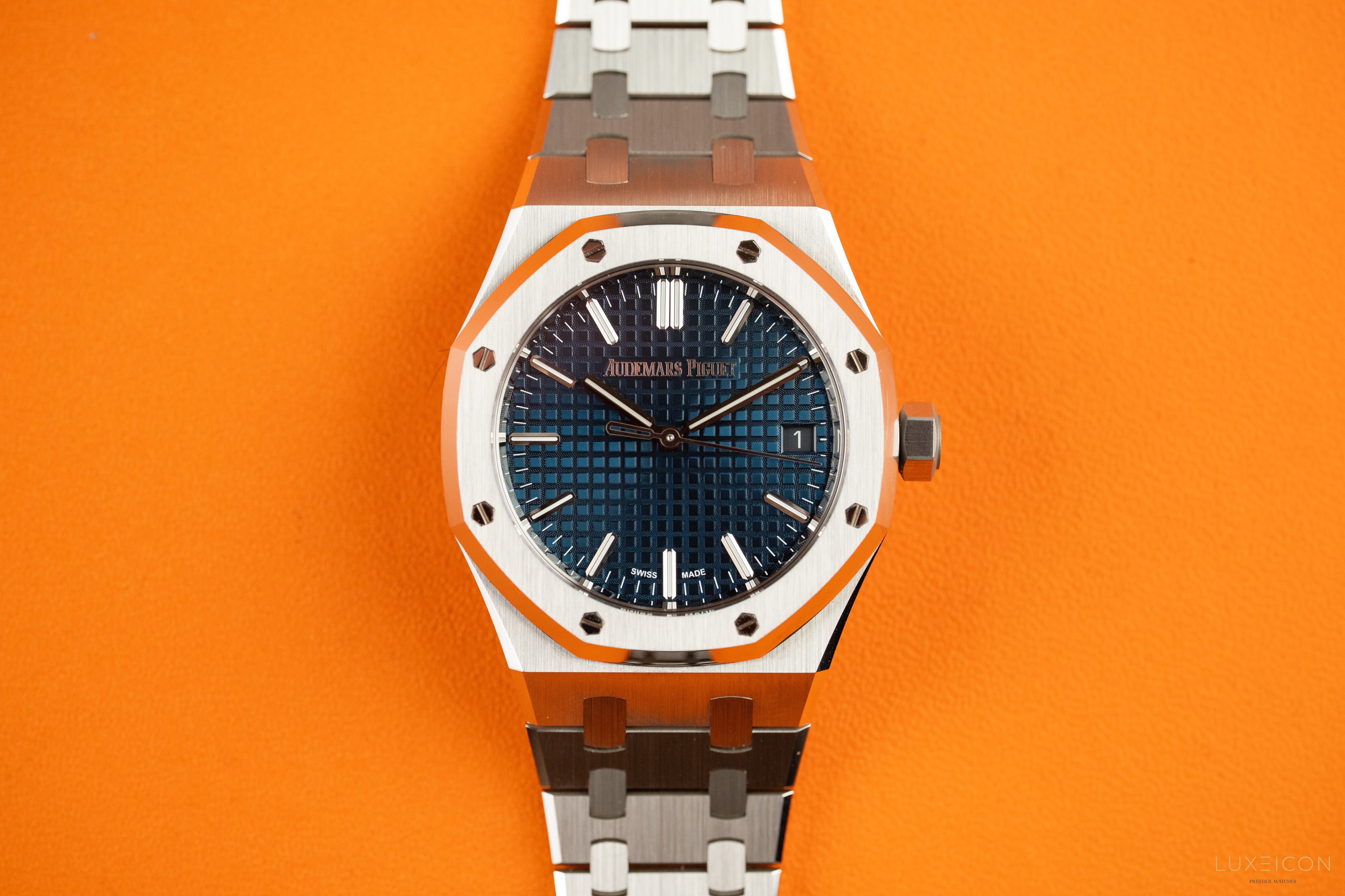 Audemars Piguet Royal Oak Selfwinding 37mm Blue Dial Stainless Steel 15550ST