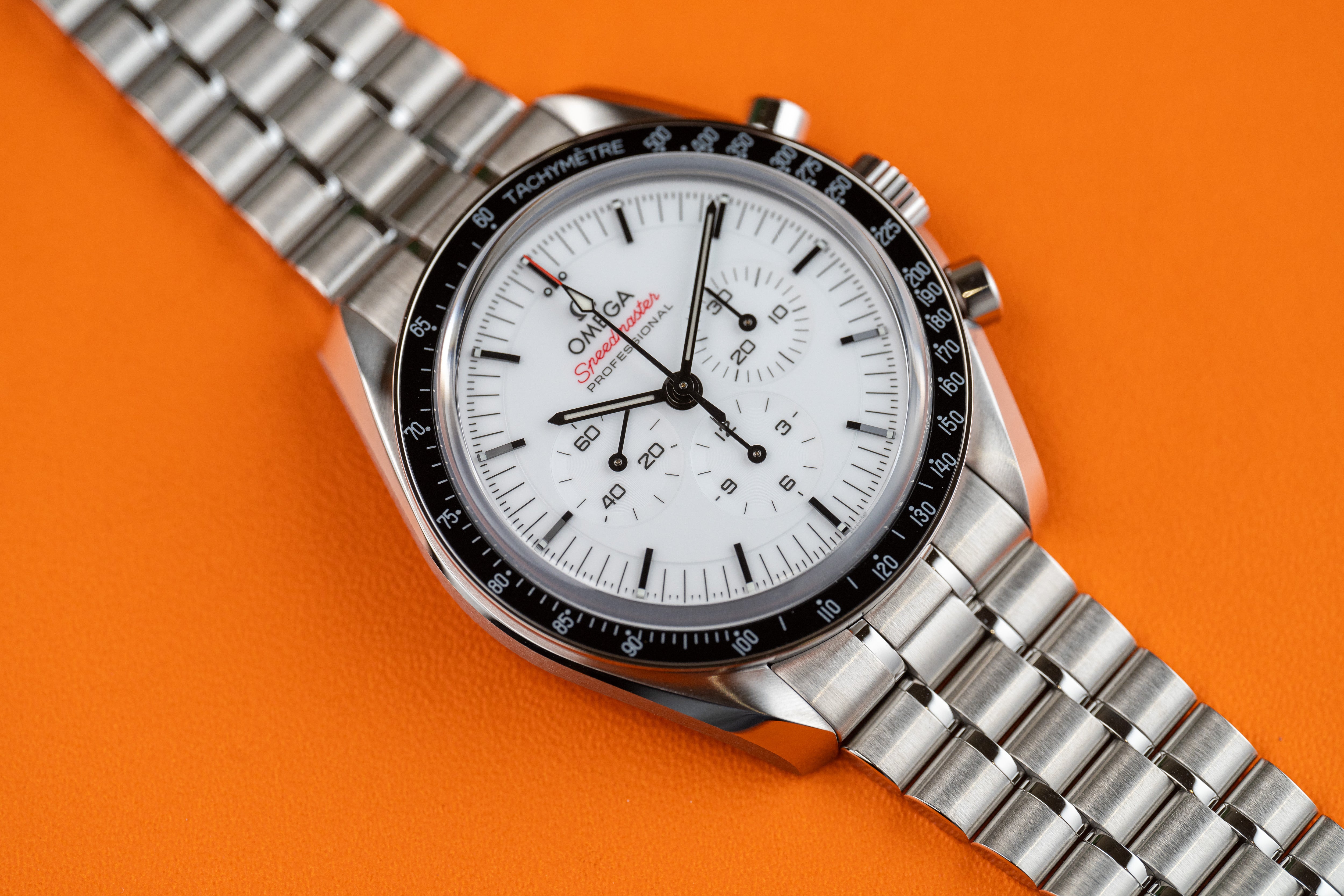 Omega Speedmaster Professional Moonwatch White 42mm 310.30.42.50.04.001