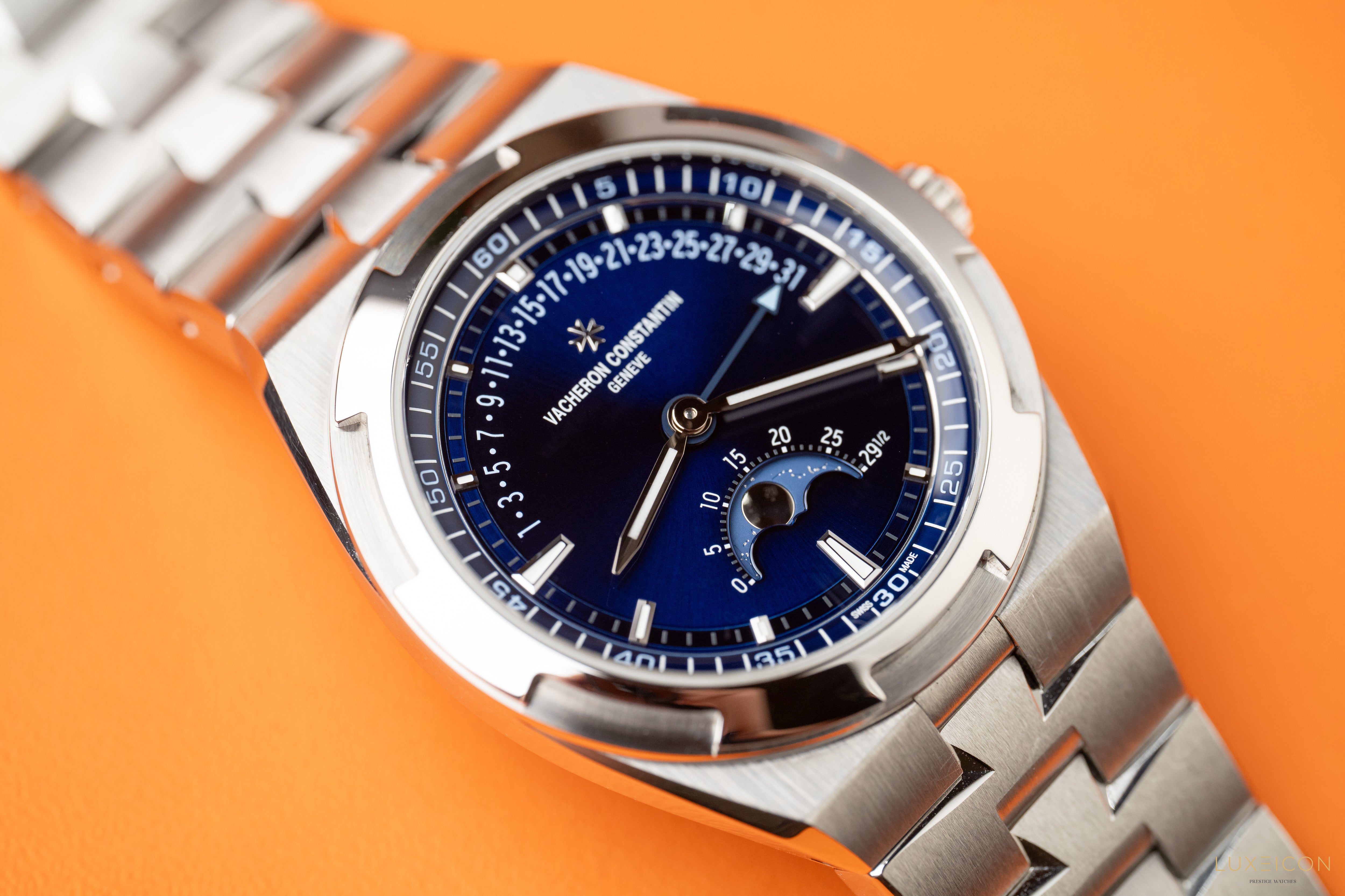 Vacheron Constantin Overseas Moonphase Retrograde Date Automatic 2025