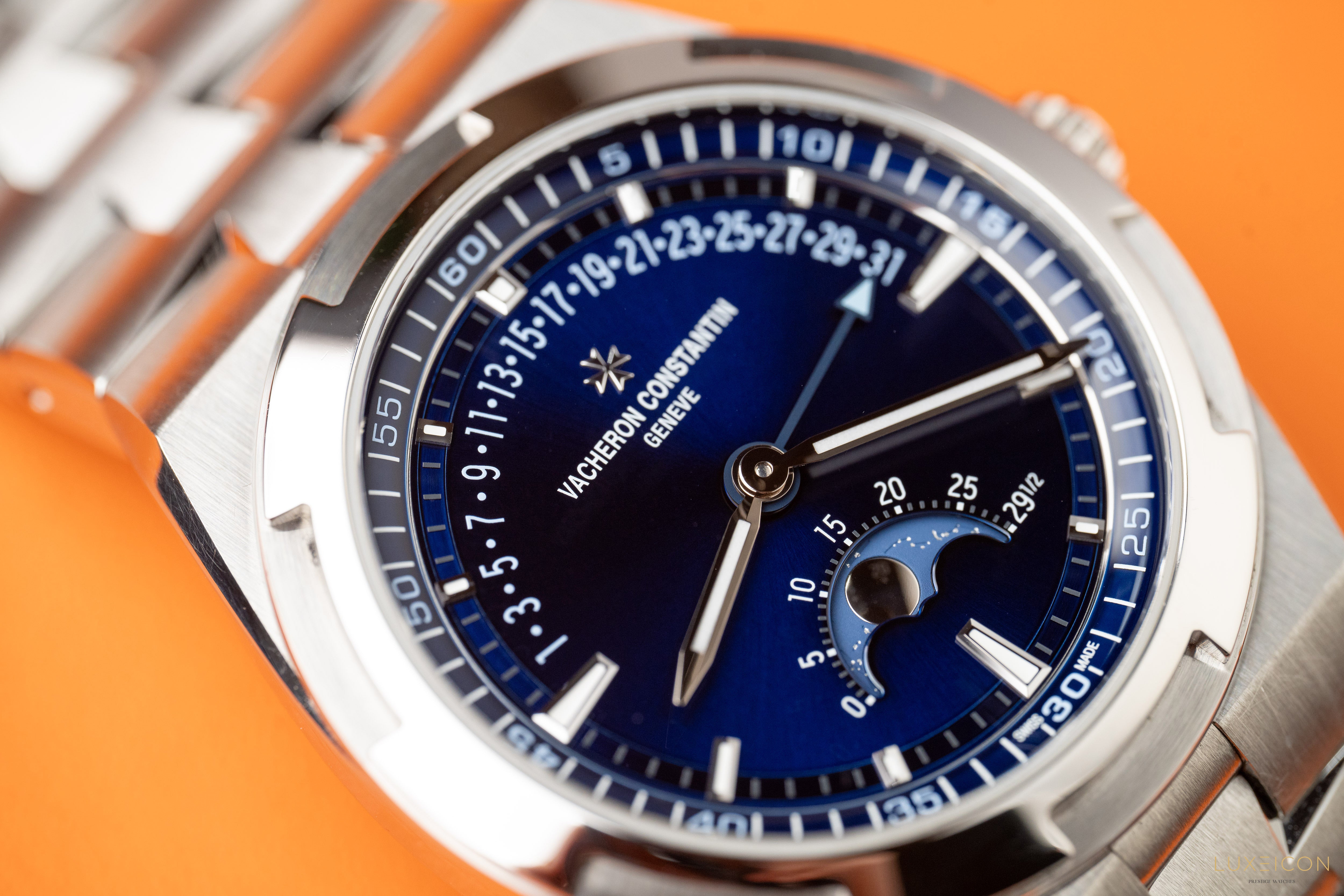 Vacheron Constantin Overseas Moonphase Retrograde Date Automatic 2025