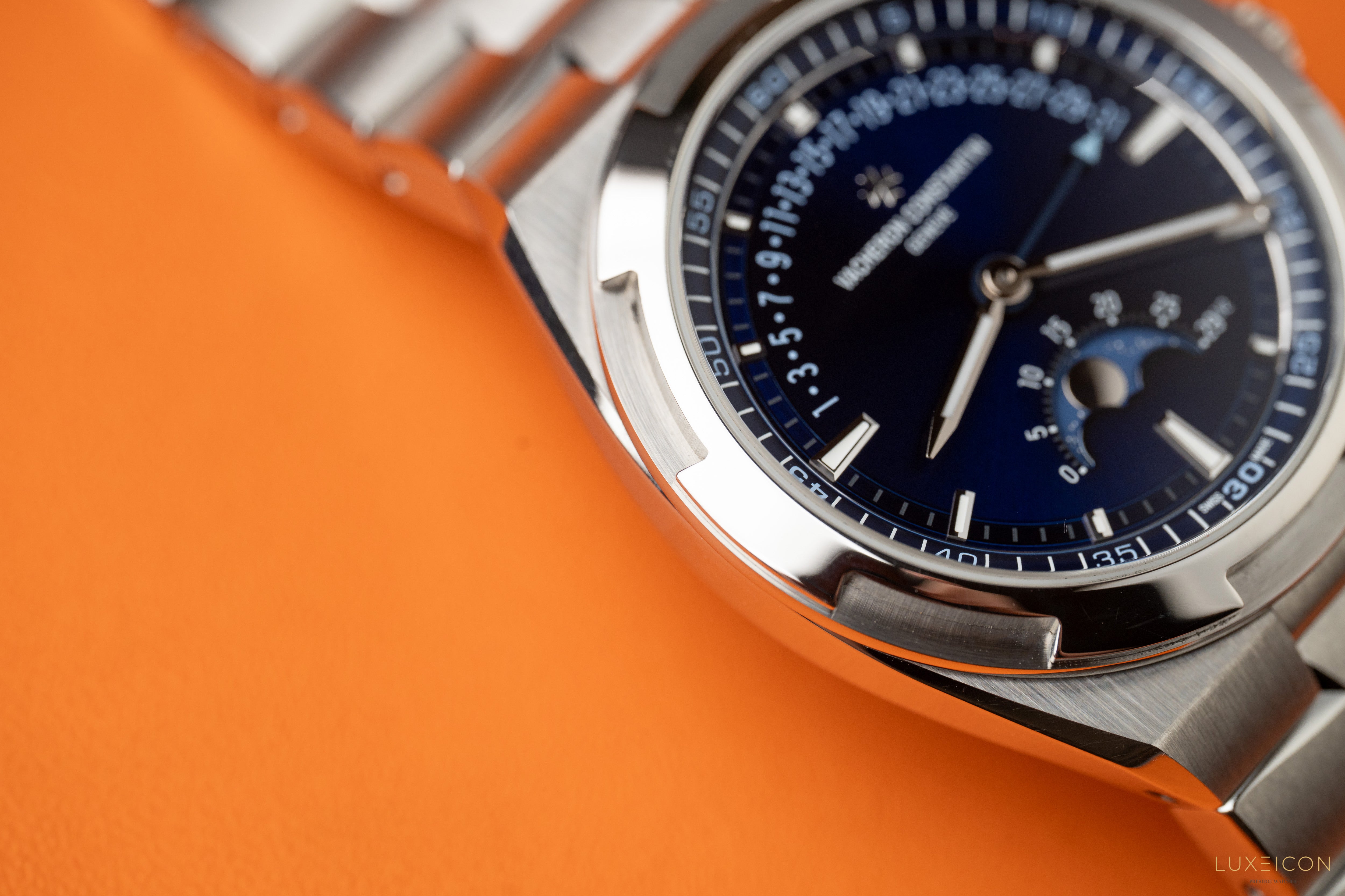 Vacheron Constantin Overseas Moonphase Retrograde Date Automatic 2025