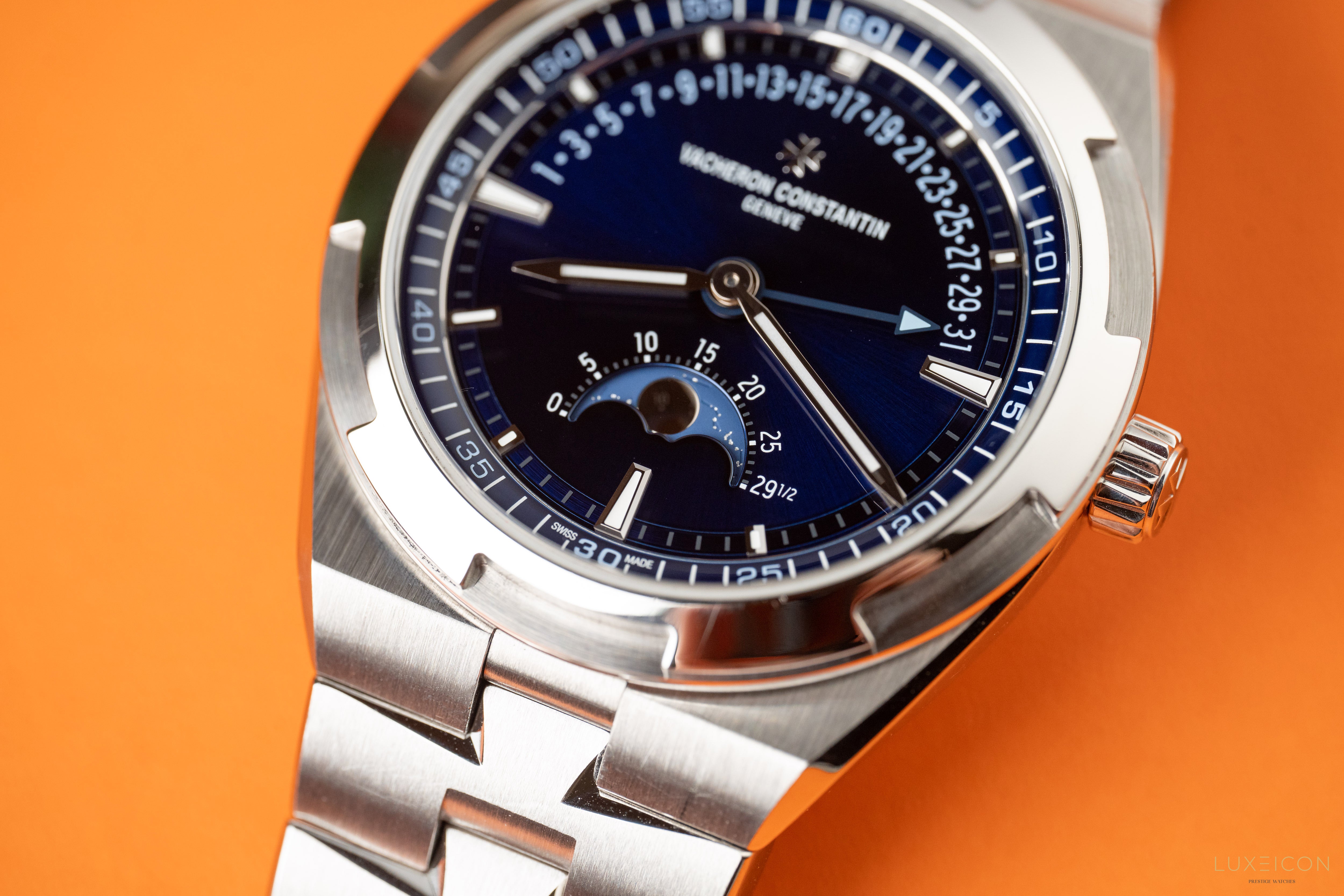 Vacheron Constantin Overseas Moonphase Retrograde Date Automatic 2025