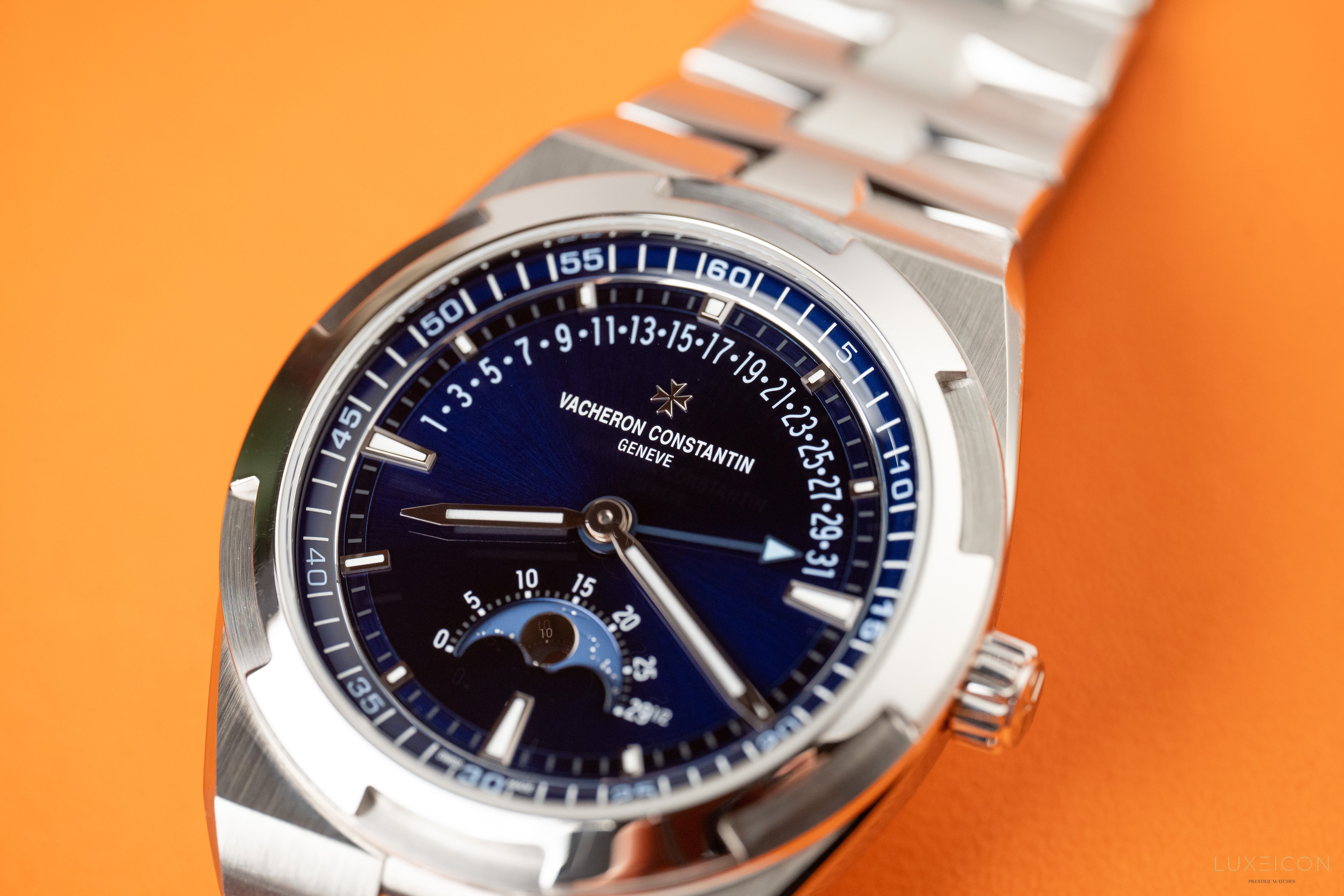 Vacheron Constantin Overseas Moonphase Retrograde Date Automatic 2025