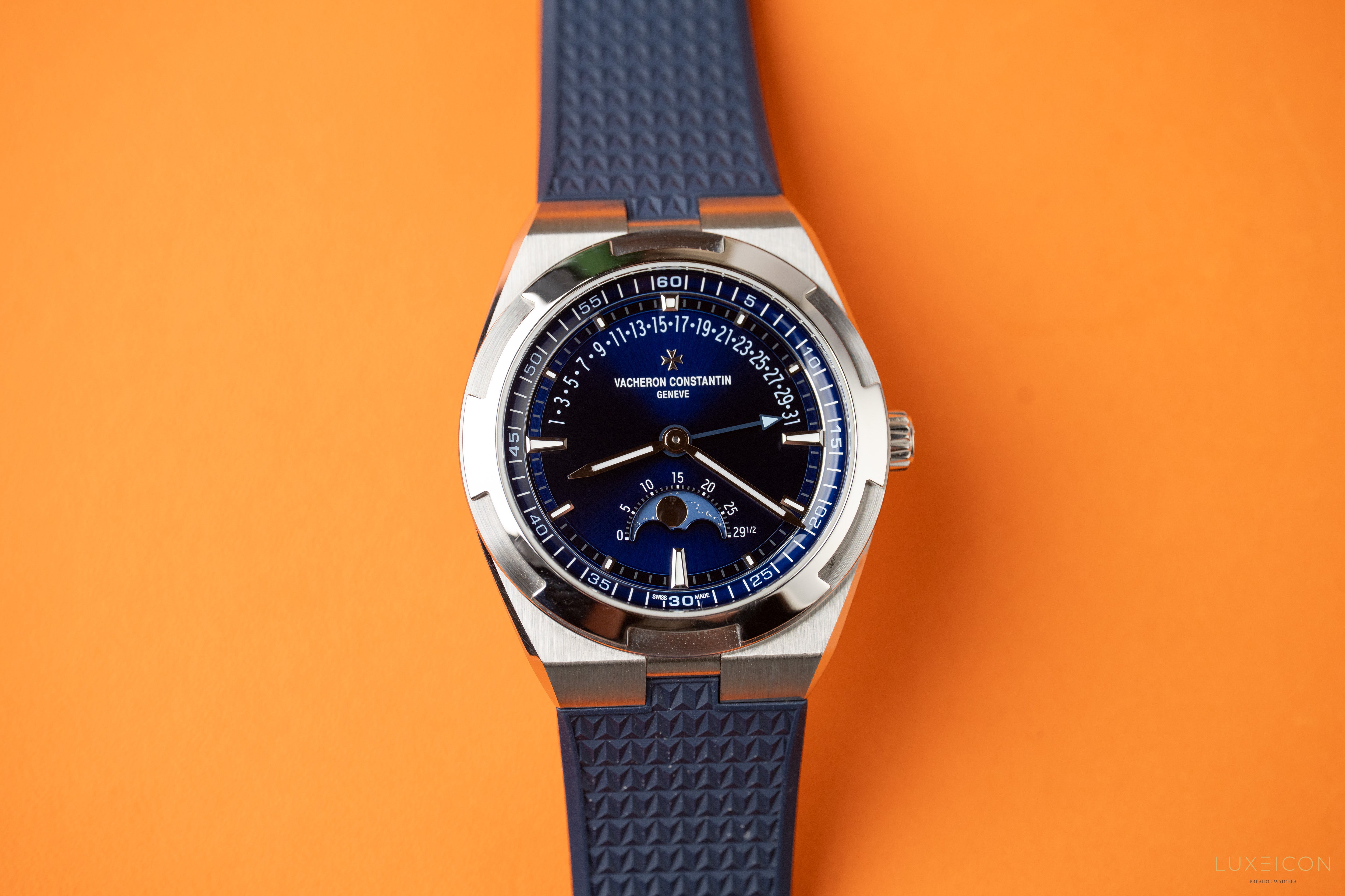 Vacheron Constantin Overseas Moonphase Retrograde Date Automatic 2025