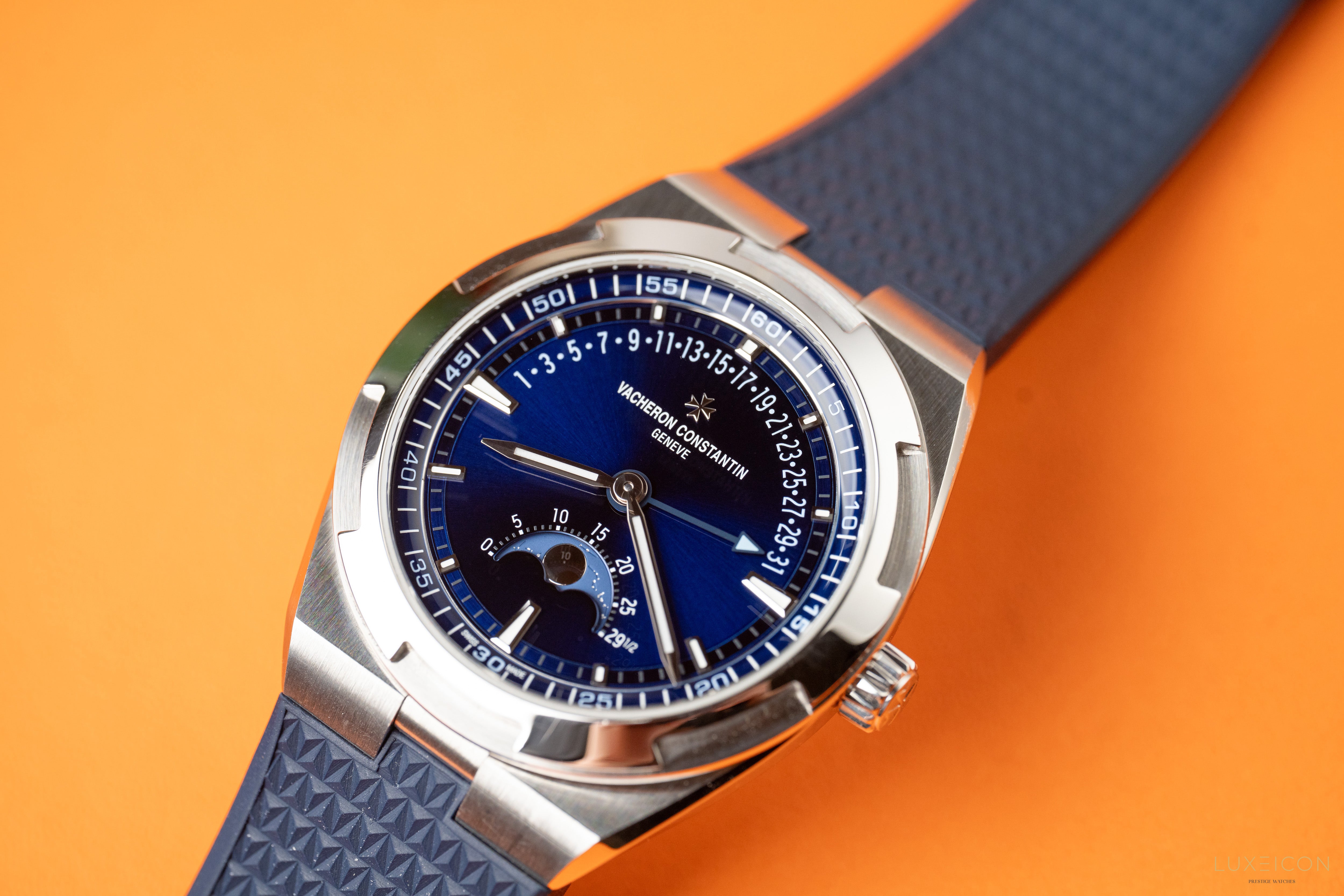 Vacheron Constantin Overseas Moonphase Retrograde Date Automatic 2025