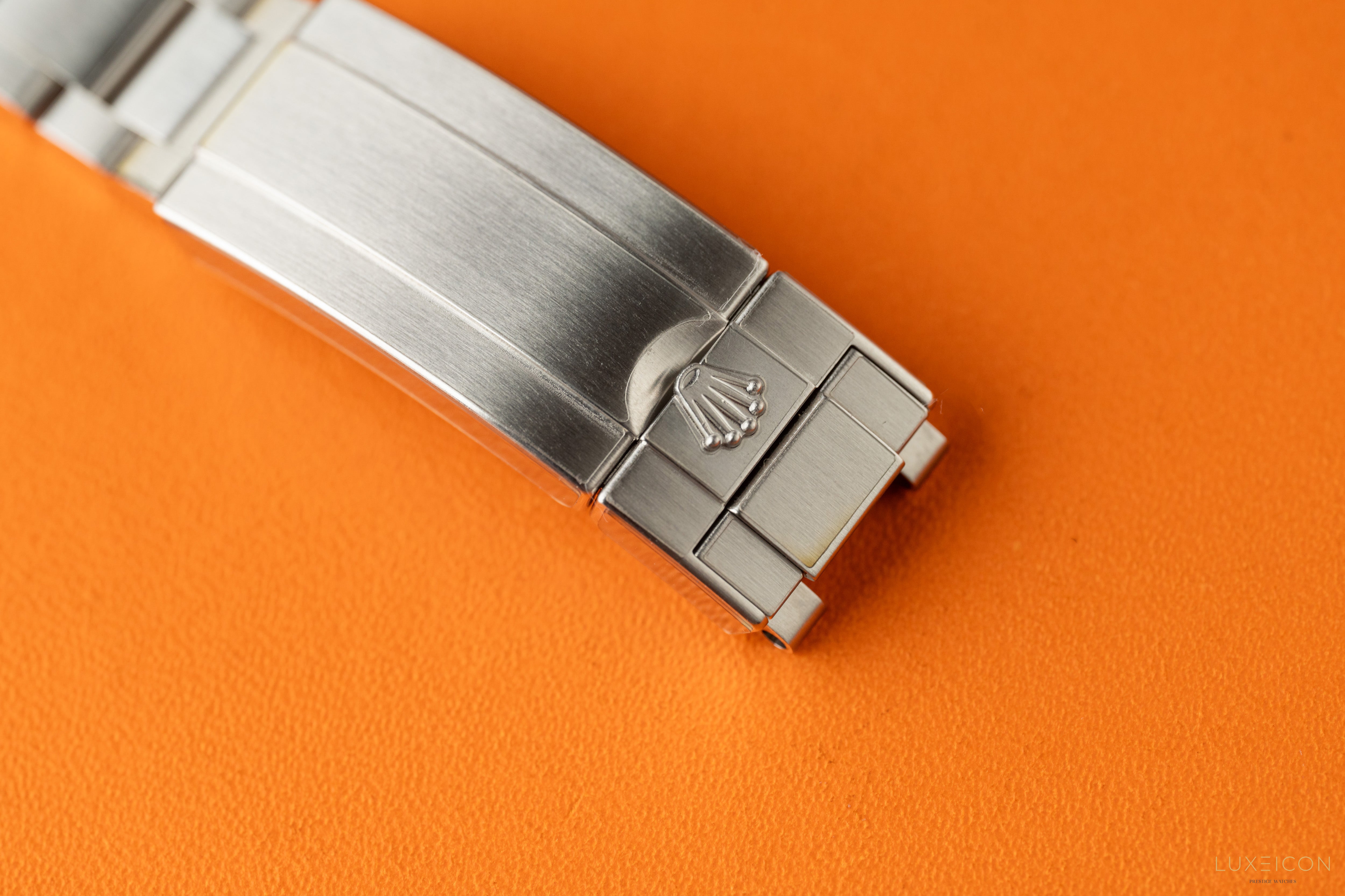 Rolex Submariner Date HULK Stainless Steel Green Ceramic 40mm Watch 116610 LV 2019