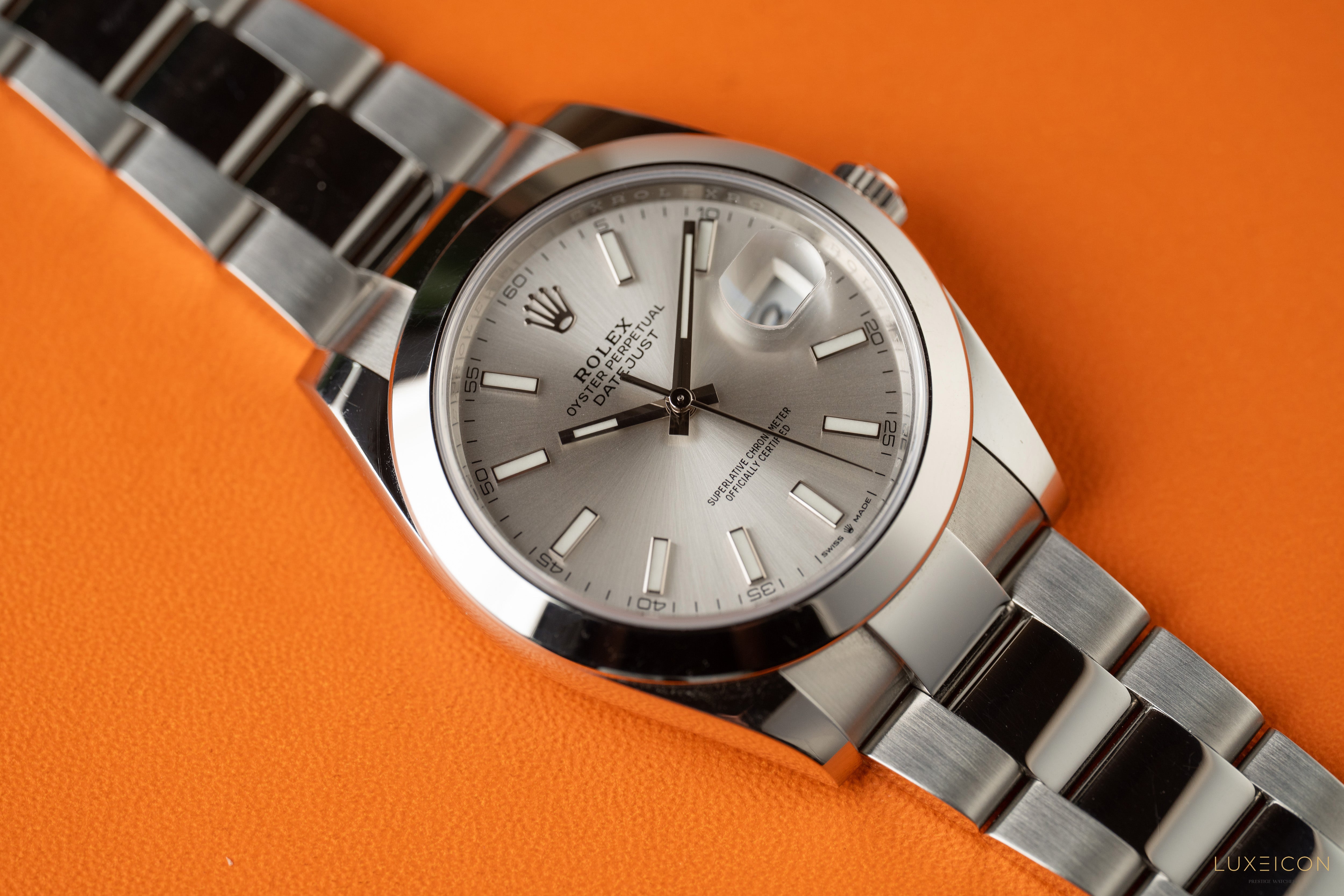 Rolex Datejust 41mm Stainless Steel Silver Index Dial &amp; Smooth Bezel 126300 2022