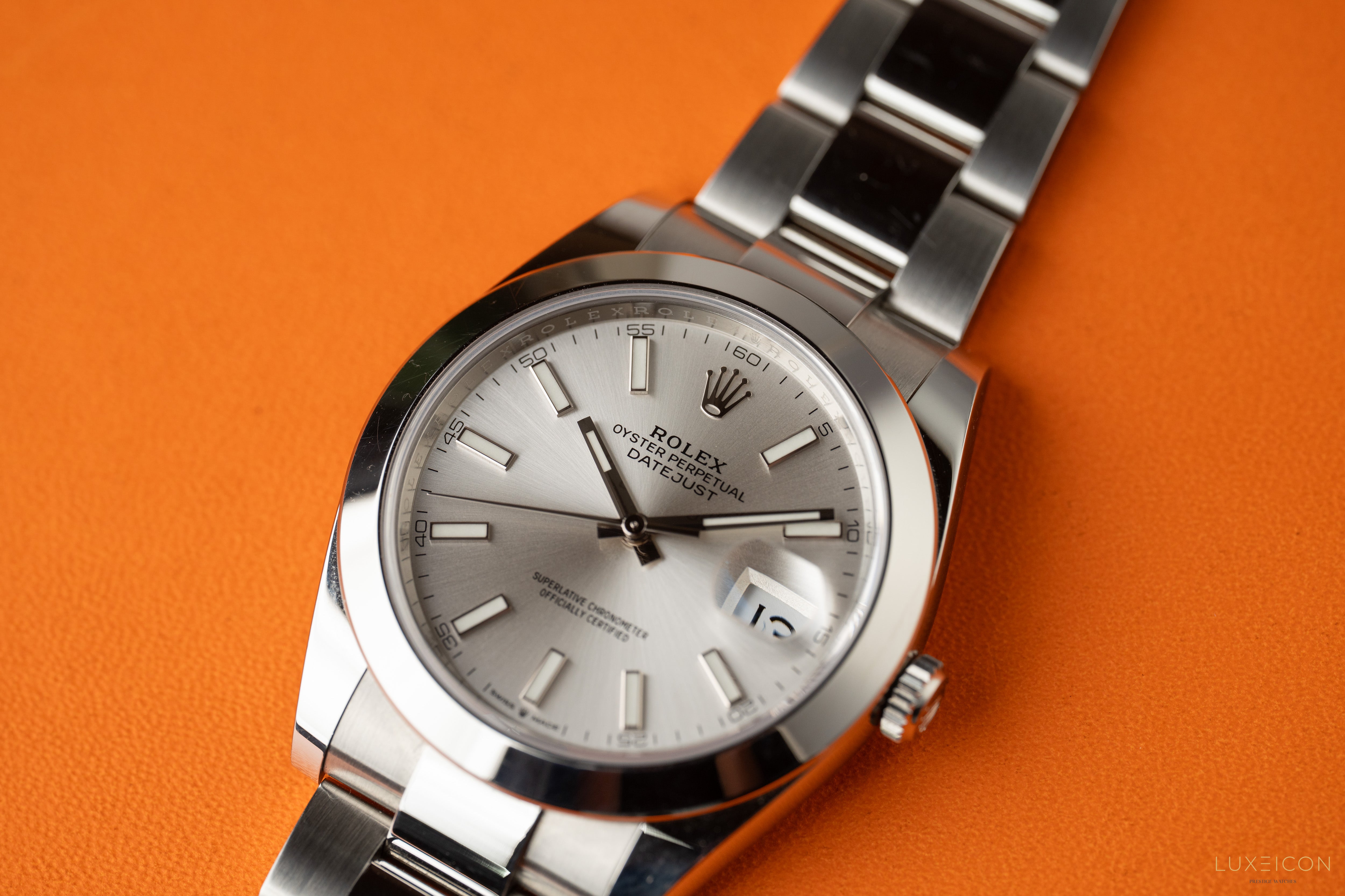 Rolex Datejust 41mm Stainless Steel Silver Index Dial &amp; Smooth Bezel 126300 2022