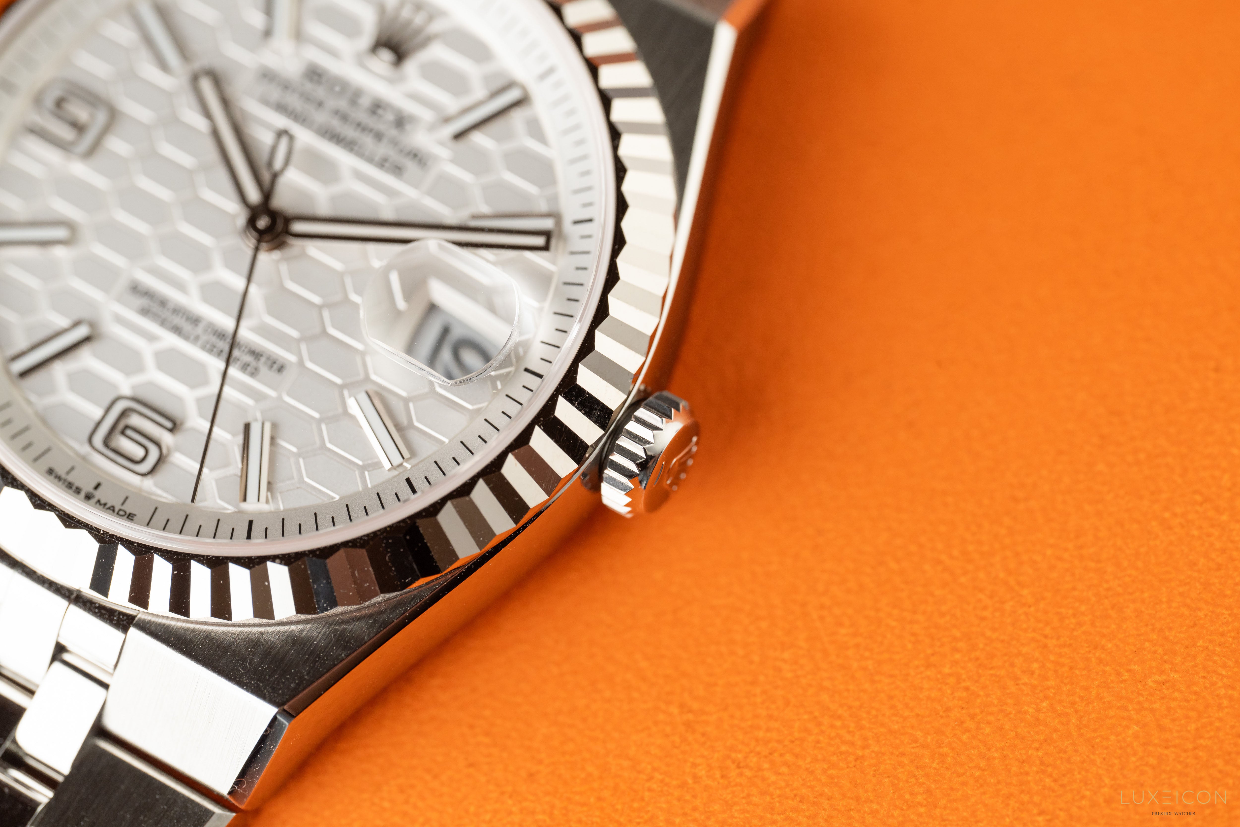 Rolex Land Dweller Oystersteel White Gold 40mm White Honeycomb Motif Dial 127334