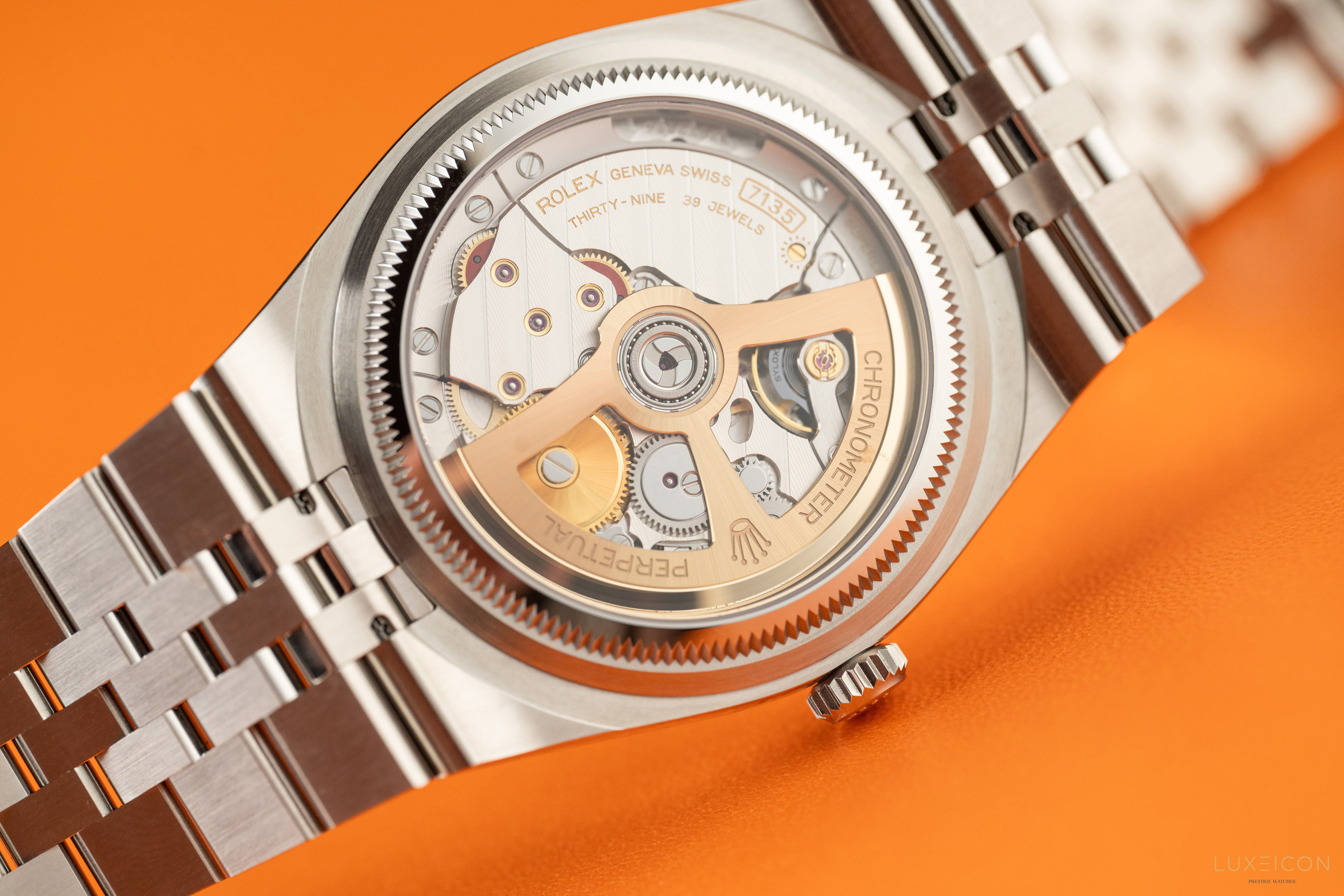 Rolex Land Dweller Oystersteel White Gold 40mm White Honeycomb Motif Dial 127334