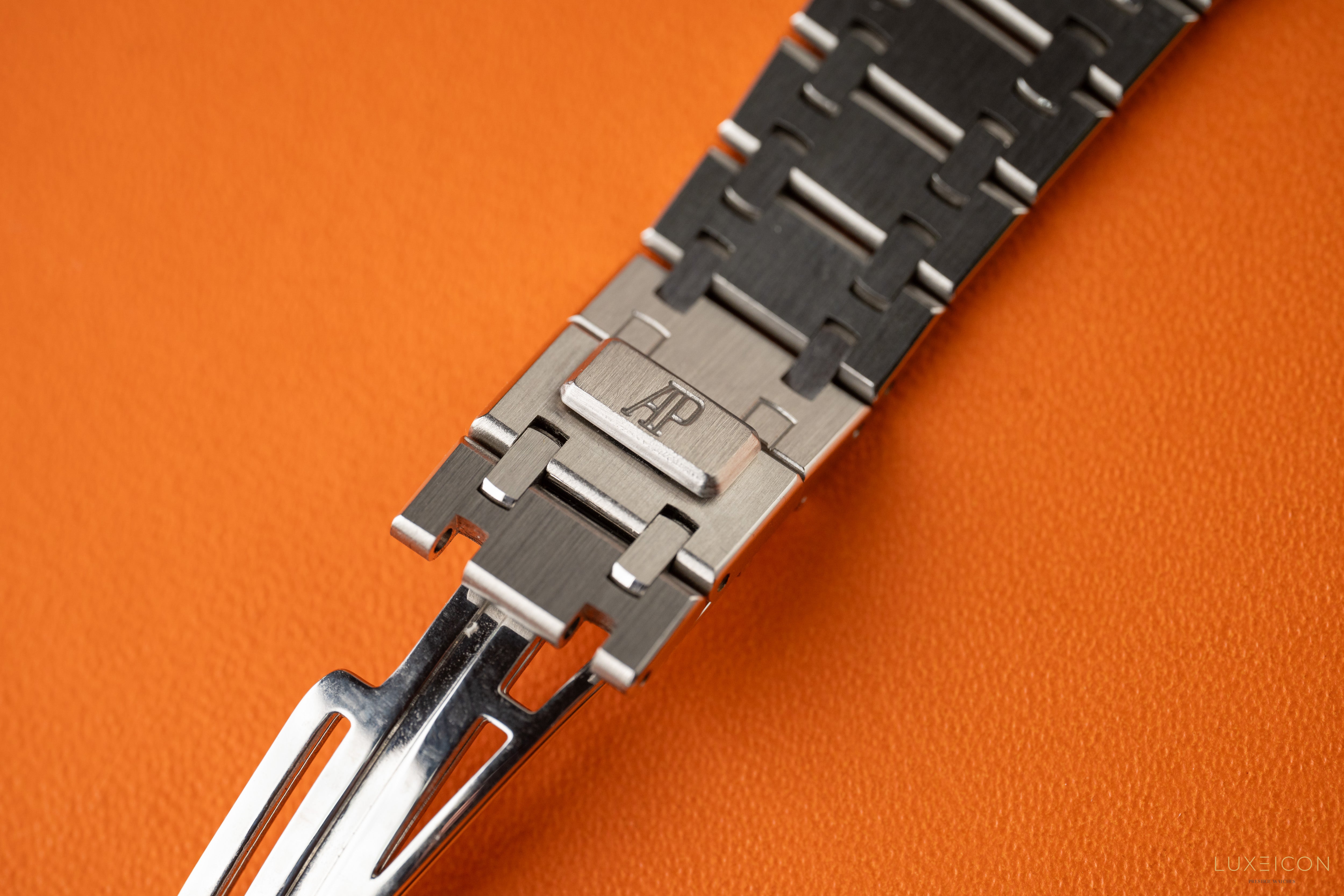 Audemars Piguet Royal Oak Dual Time Blue Dial 25730ST 2007 Fullset