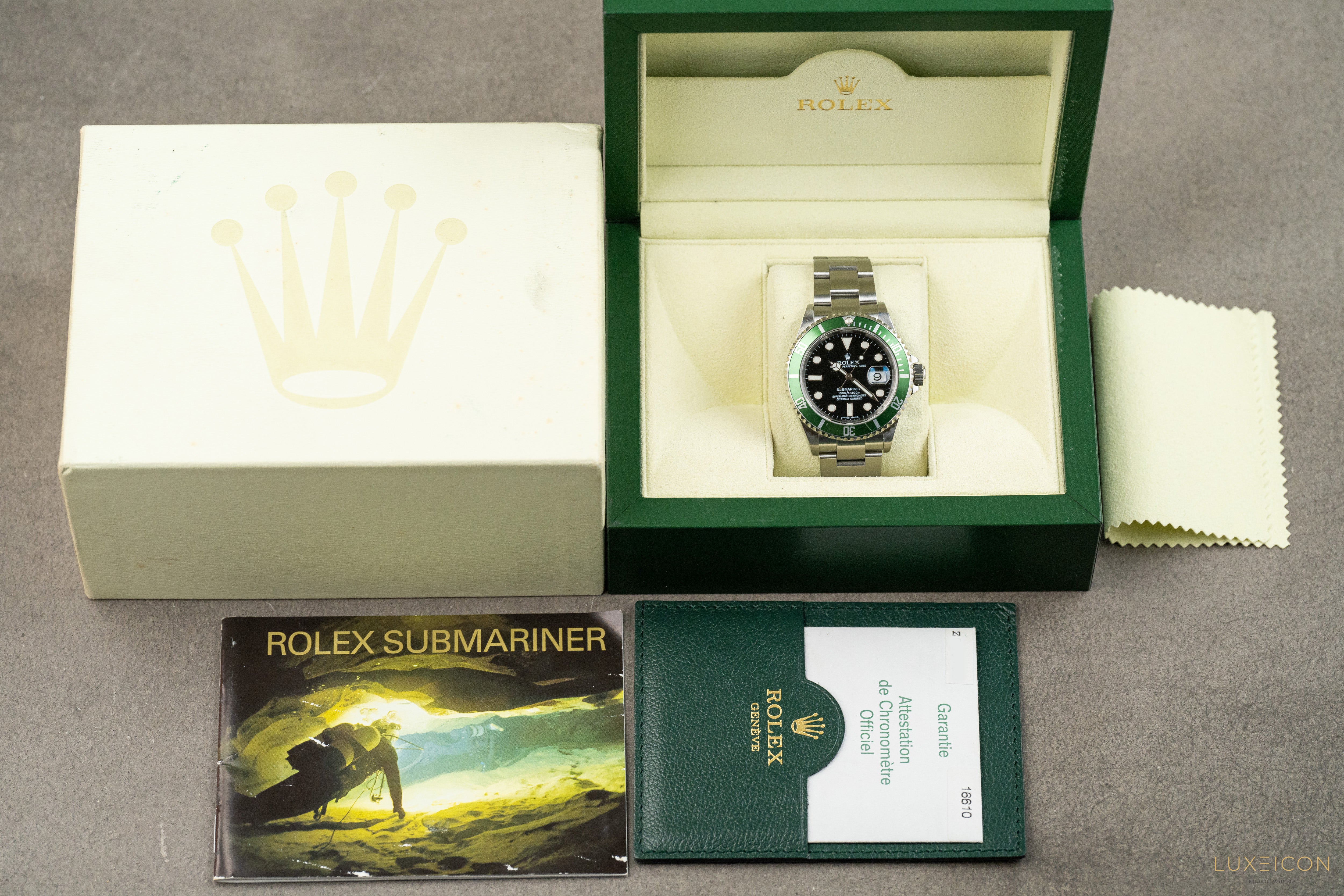 Rolex Submariner Date Stainless Steel Green Kermit 40mm 16610LV 2006