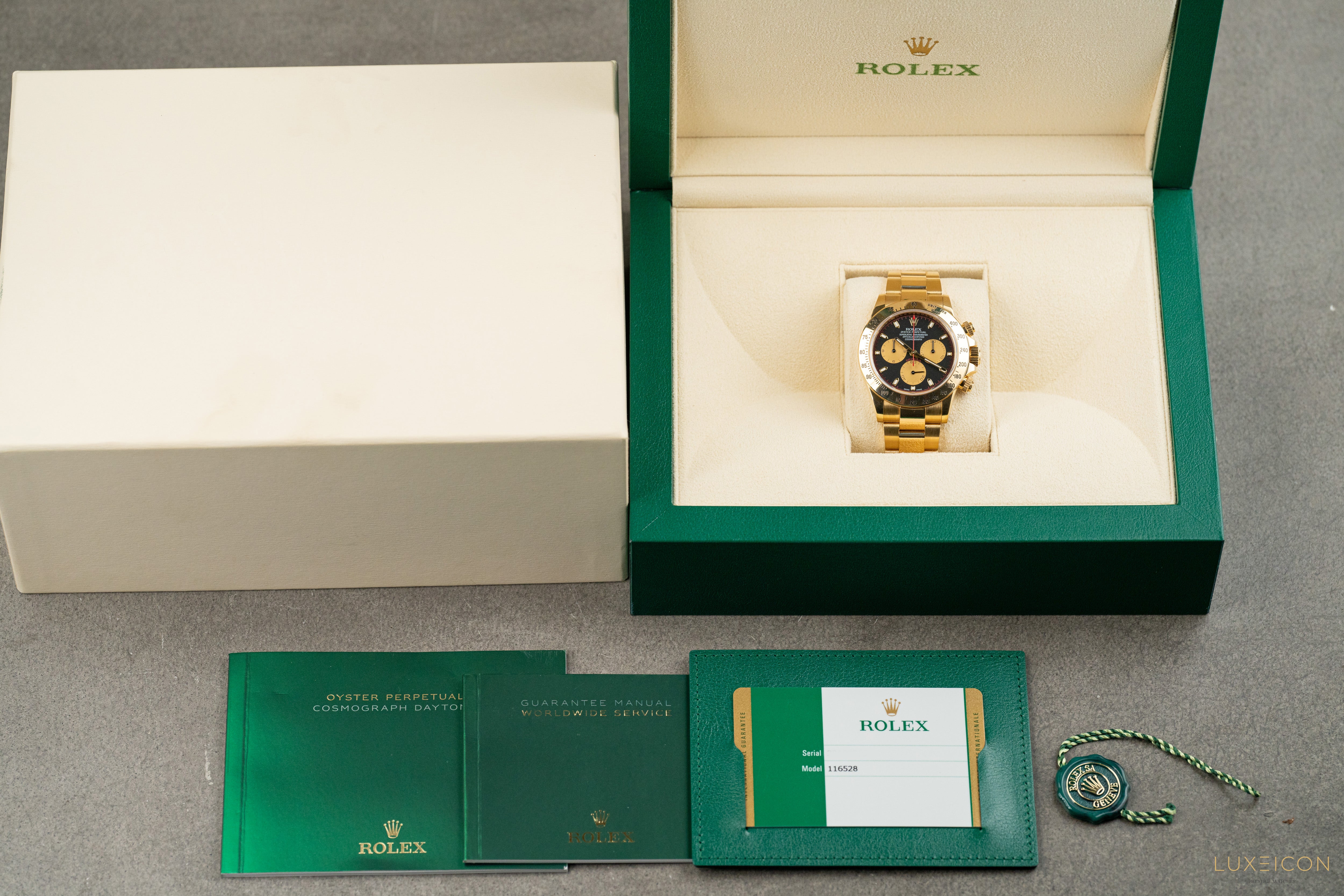 Rolex Cosmograph Daytona Yellow Gold Paul Newman dial 40mm 116528 2018