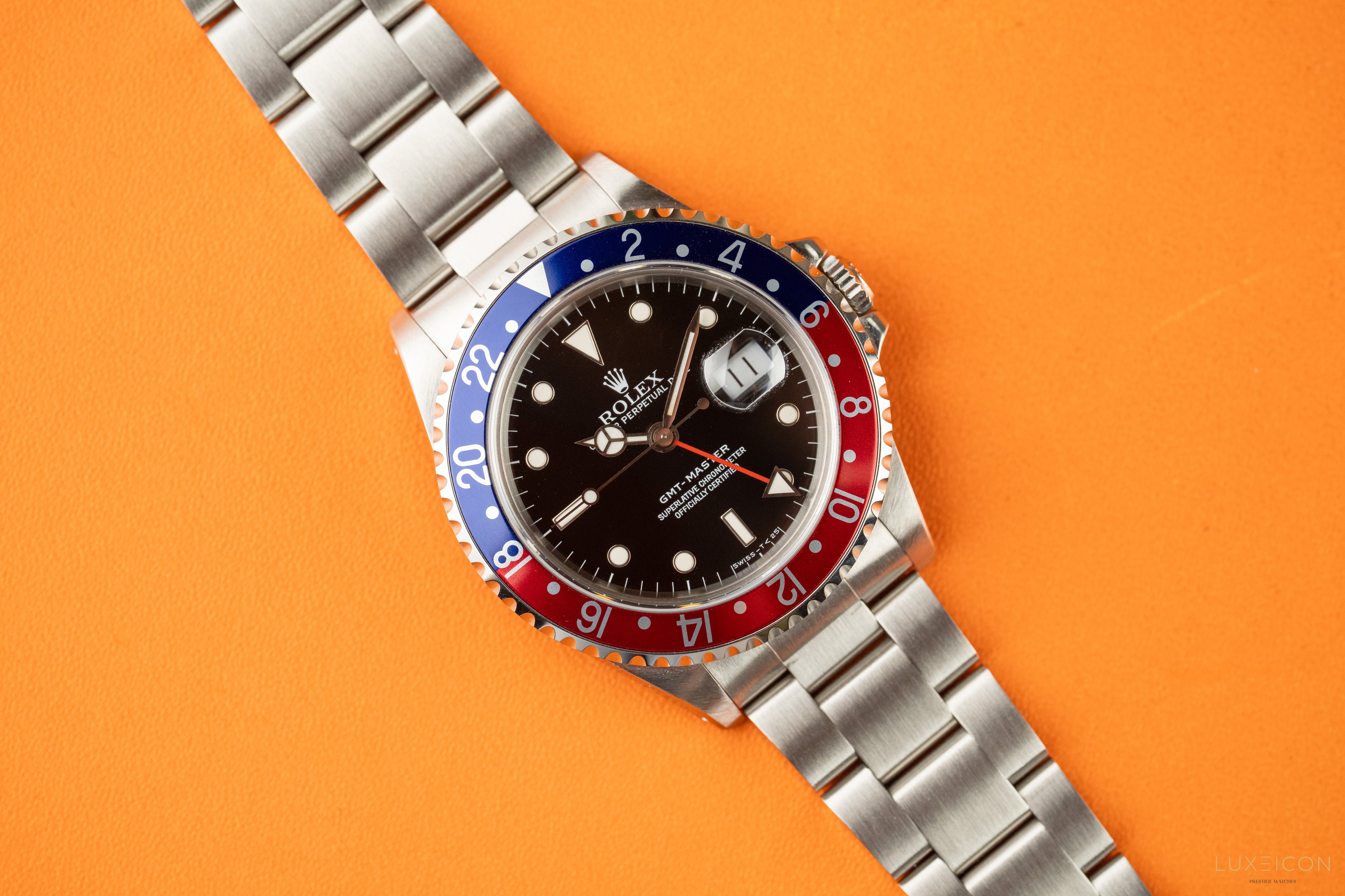 Rolex GMT-Master 40mm 16700 Pepsi Bezel Steel Black Dial 1991