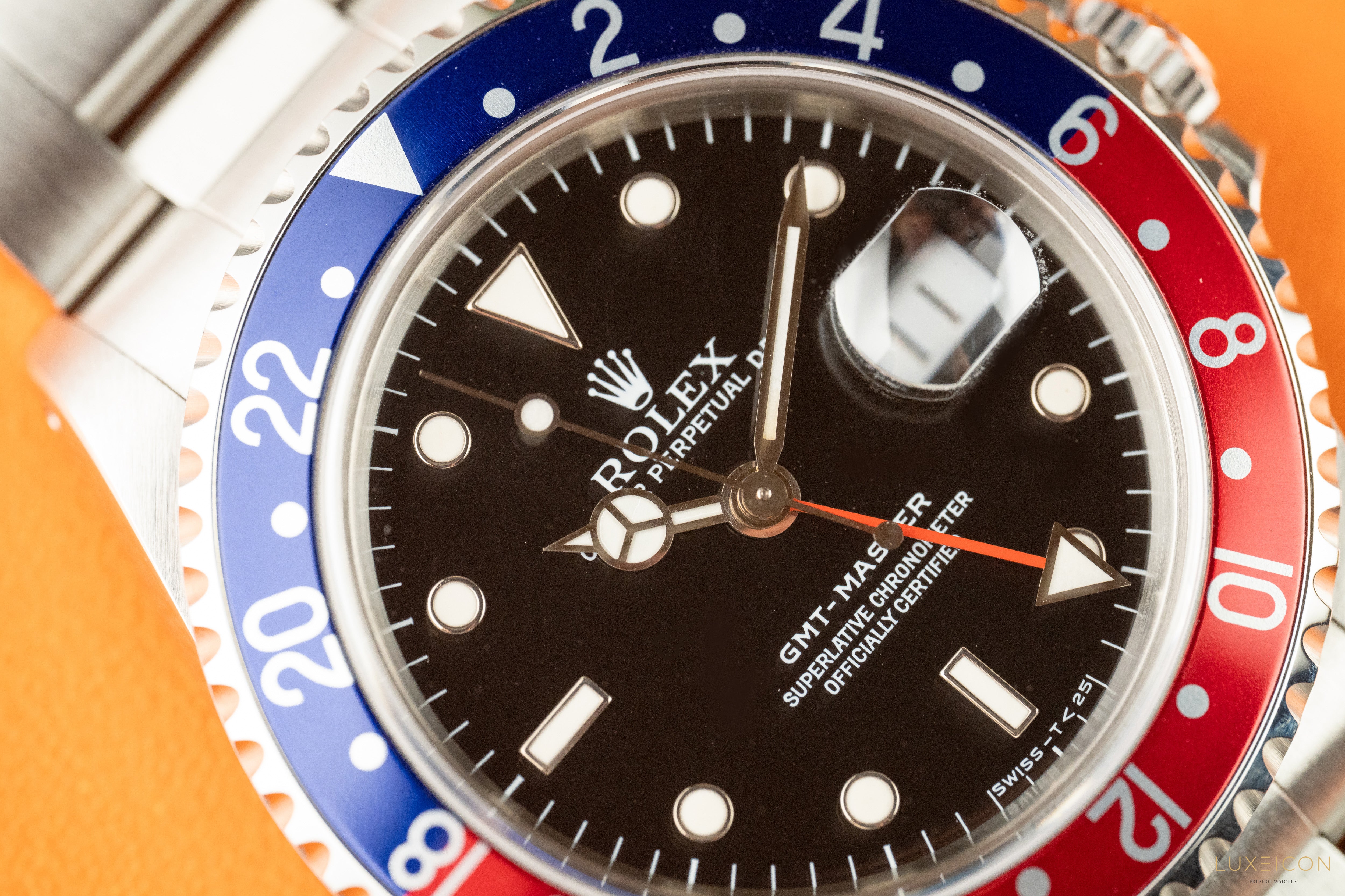 Rolex GMT-Master 40mm 16700 Pepsi Bezel Steel Black Dial 1991