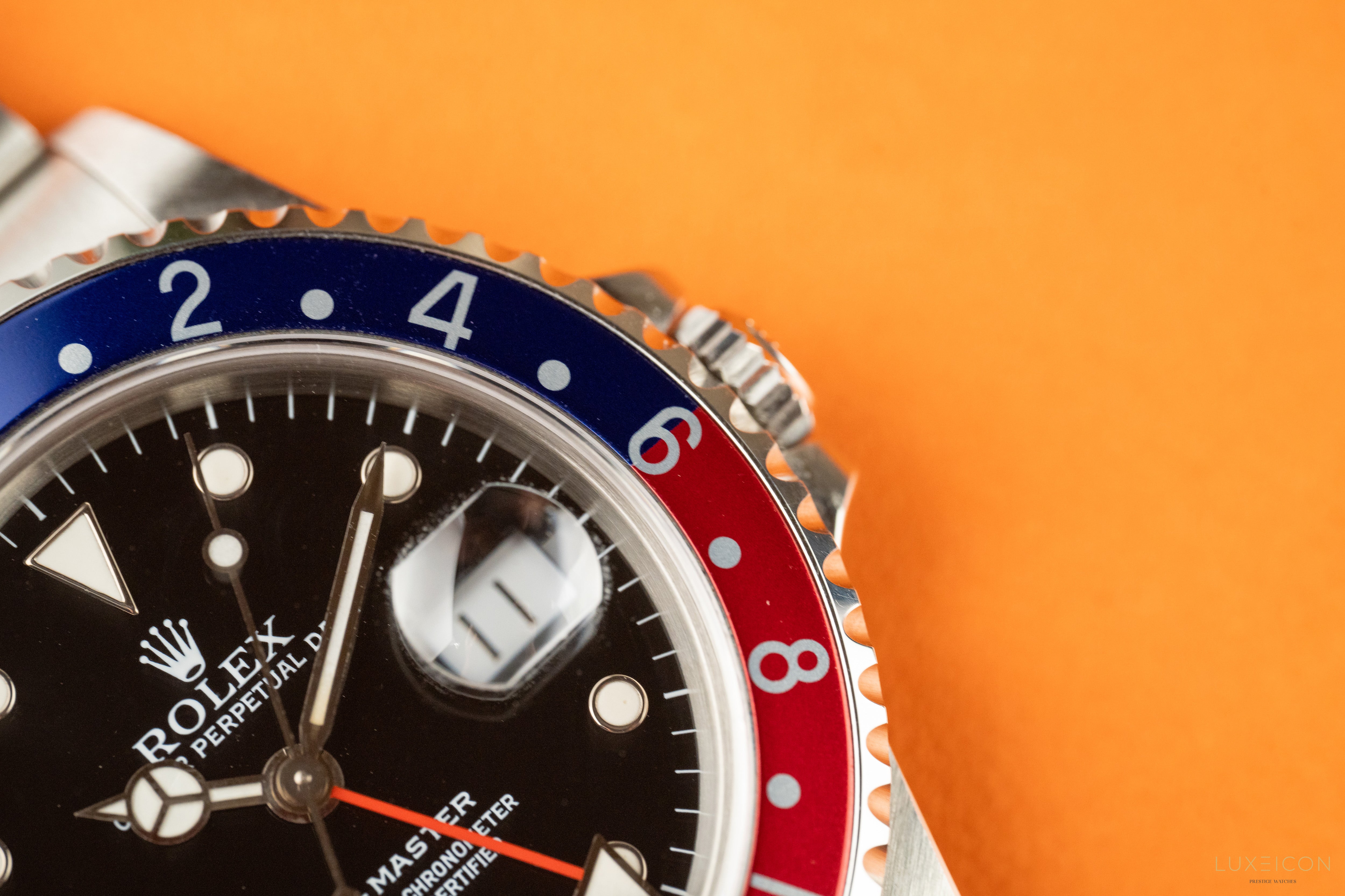 Rolex GMT-Master 40mm 16700 Pepsi Bezel Steel Black Dial 1991