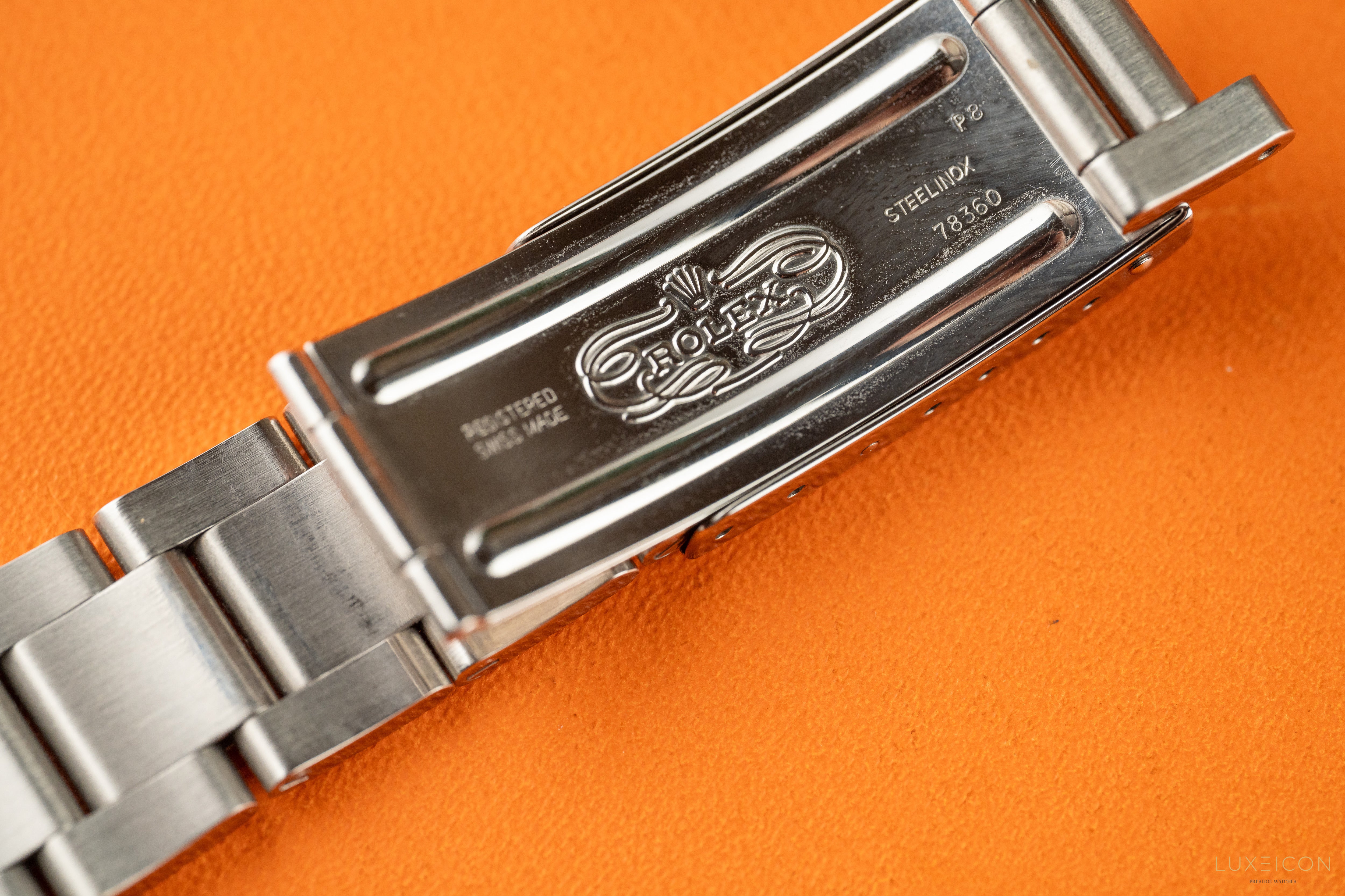 Rolex GMT-Master 40mm 16700 Pepsi Bezel Steel Black Dial 1991