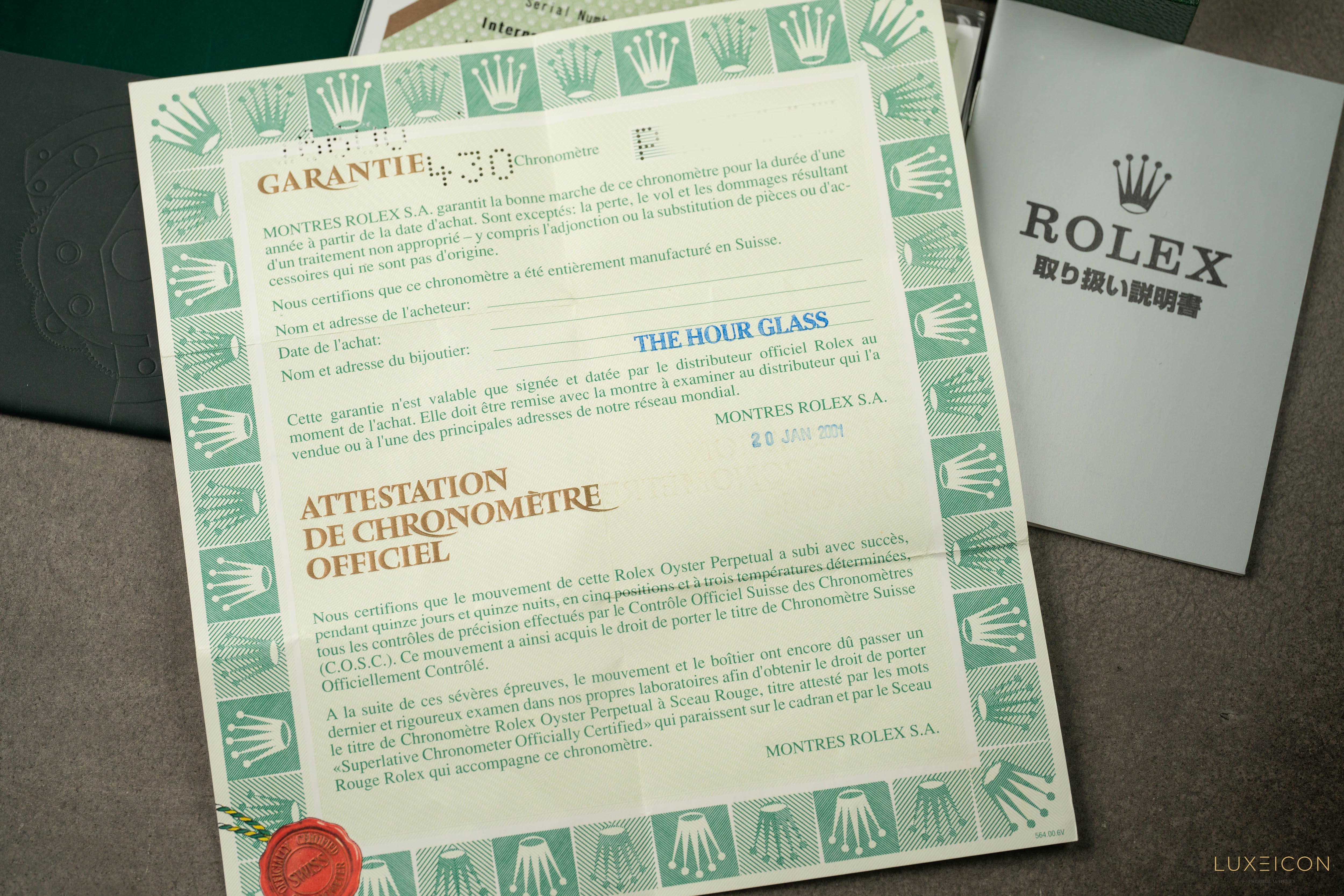 Rolex Sea-Dweller 4000 40mm Stainless Steel Black dial 16600 2001 Fullset