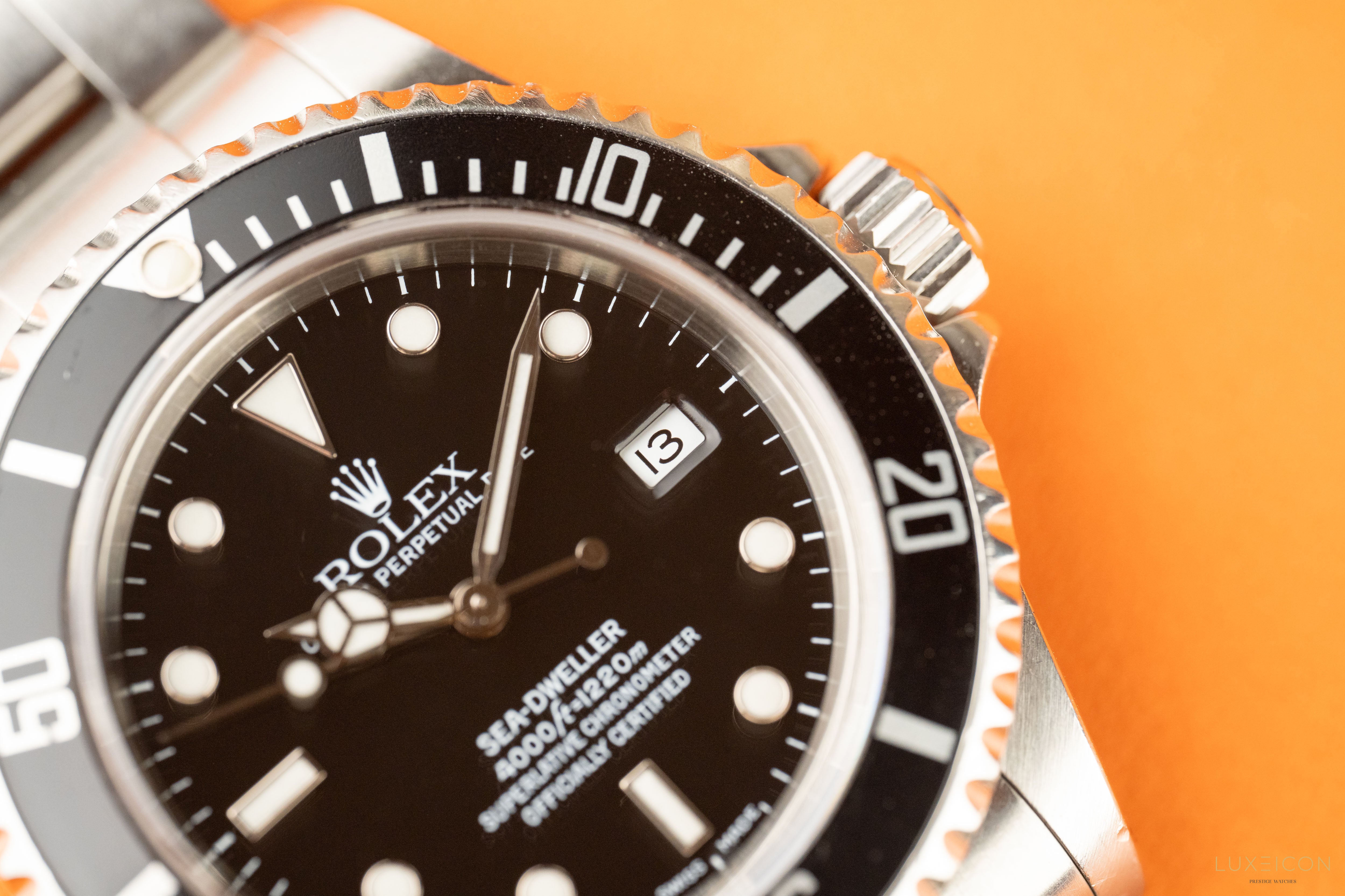 Rolex Sea-Dweller 4000 40mm Stainless Steel Black dial 16600 2001 Fullset