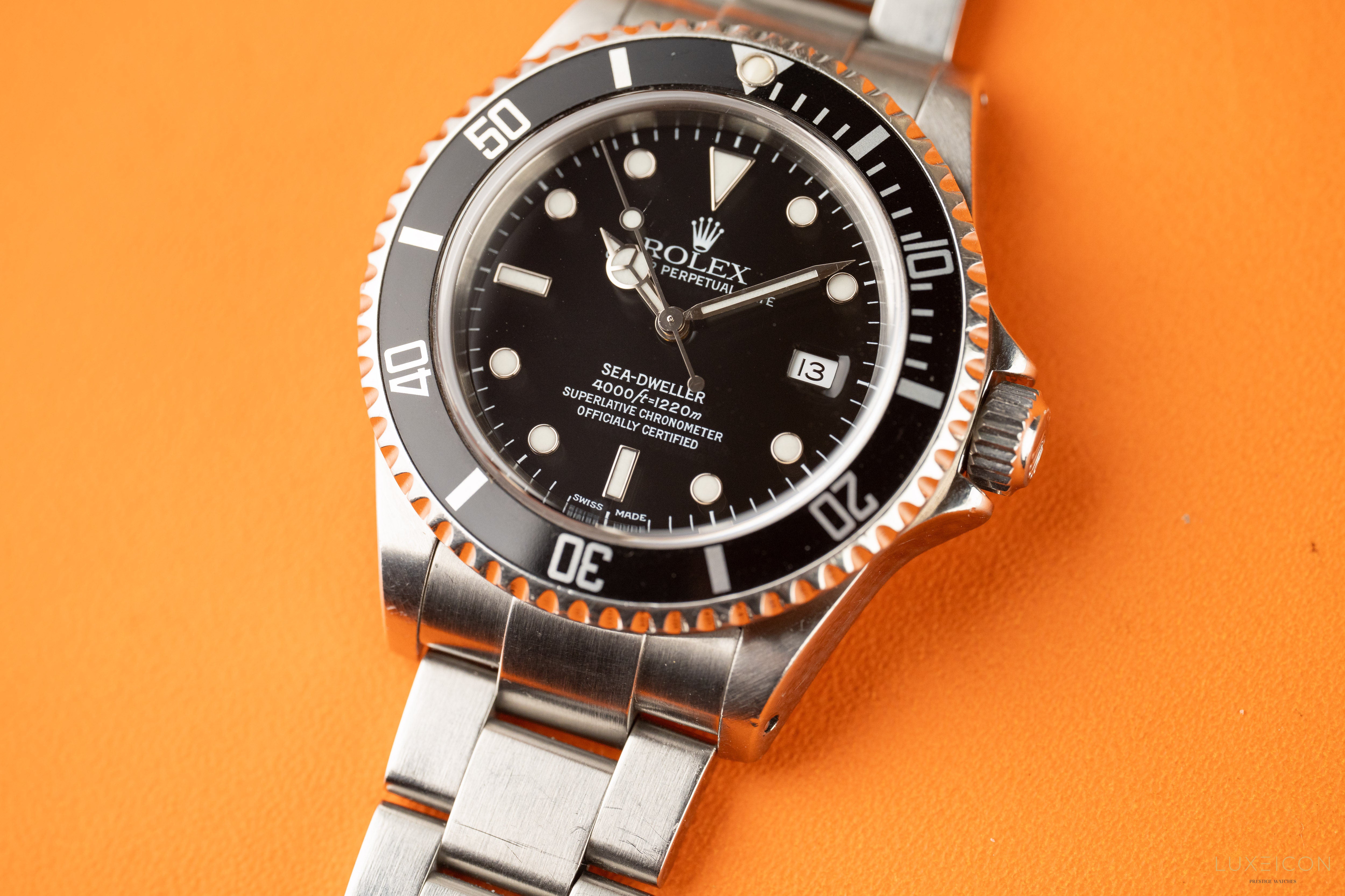 Rolex Sea-Dweller 4000 40mm Stainless Steel Black dial 16600 2001 Fullset