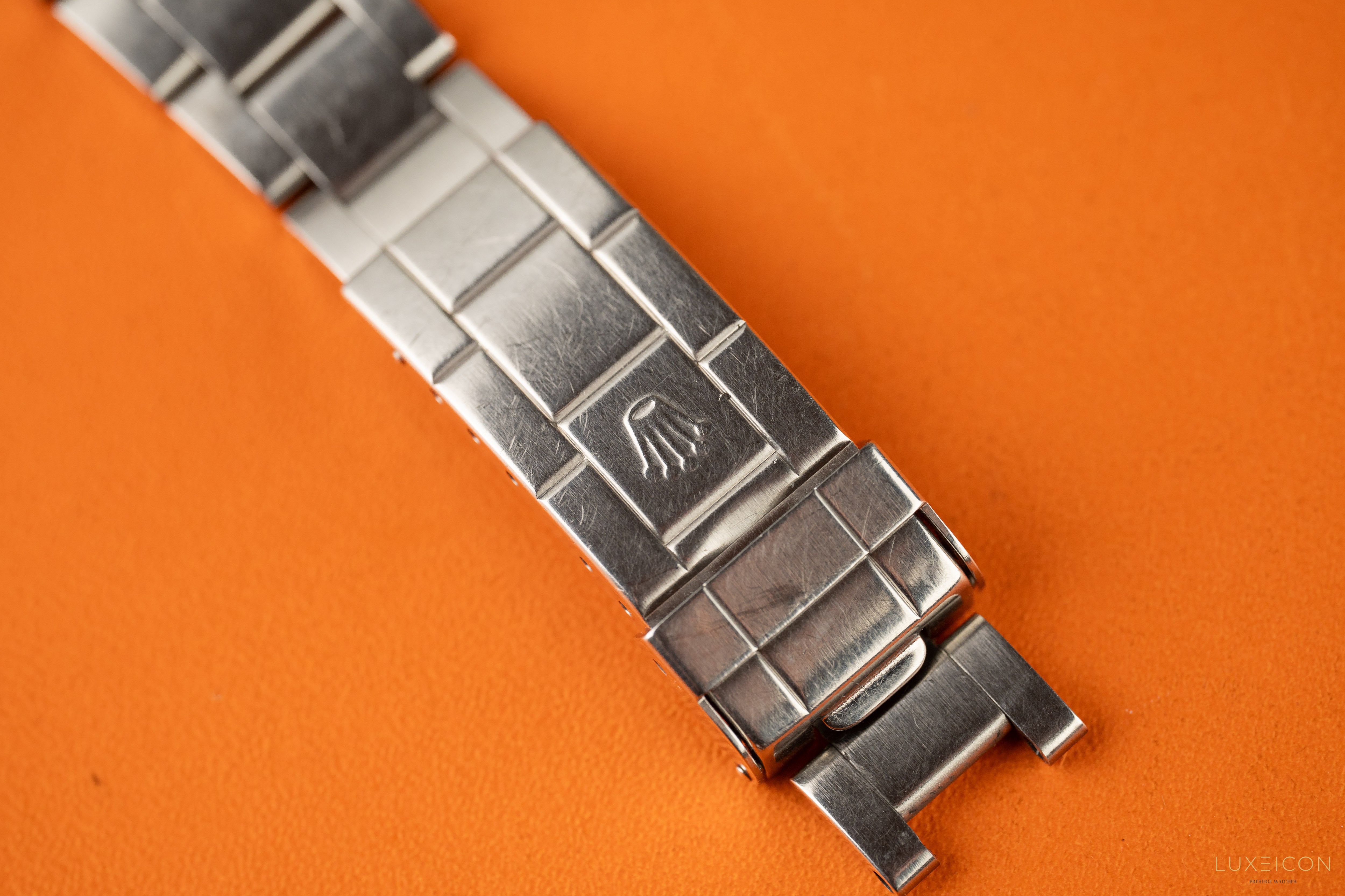 Rolex Sea-Dweller 4000 40mm Stainless Steel Black dial 16600 2001 Fullset