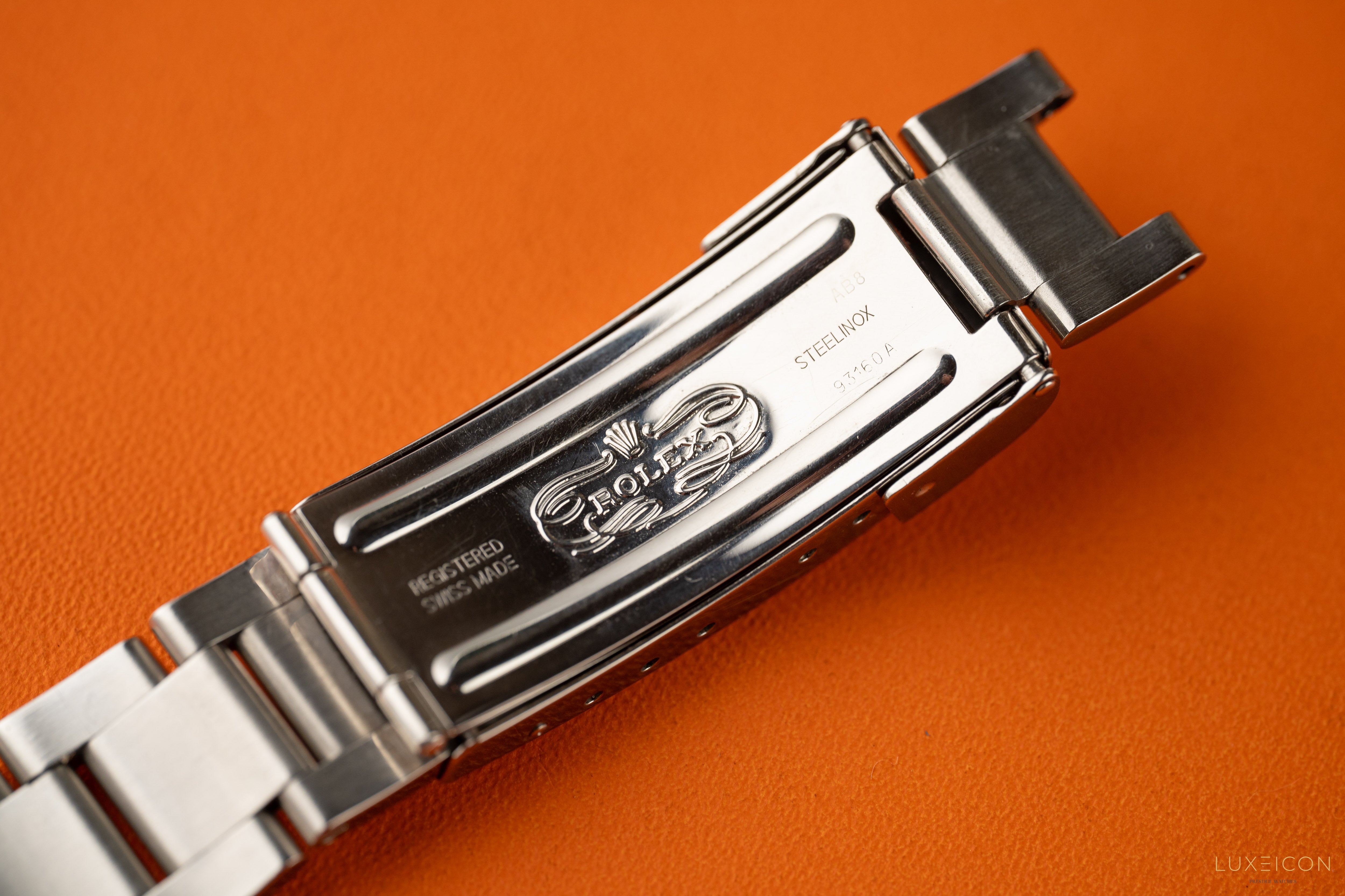 Rolex Sea-Dweller 4000 40mm Stainless Steel Black dial 16600 2001 Fullset