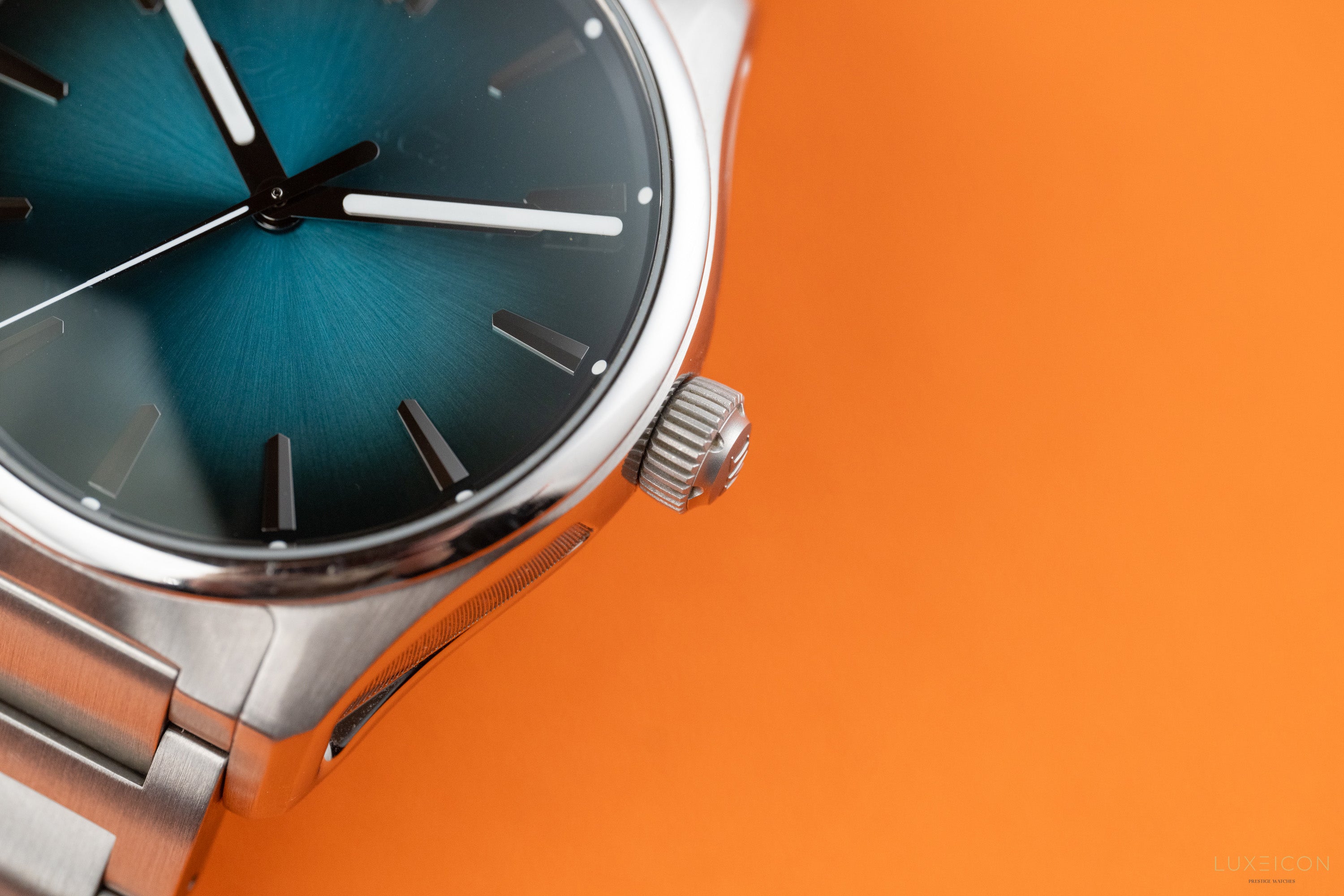 H.Mose & Cie. Pioneer Centre Seconds Mega Cool Blue Lagoon 3200-1214