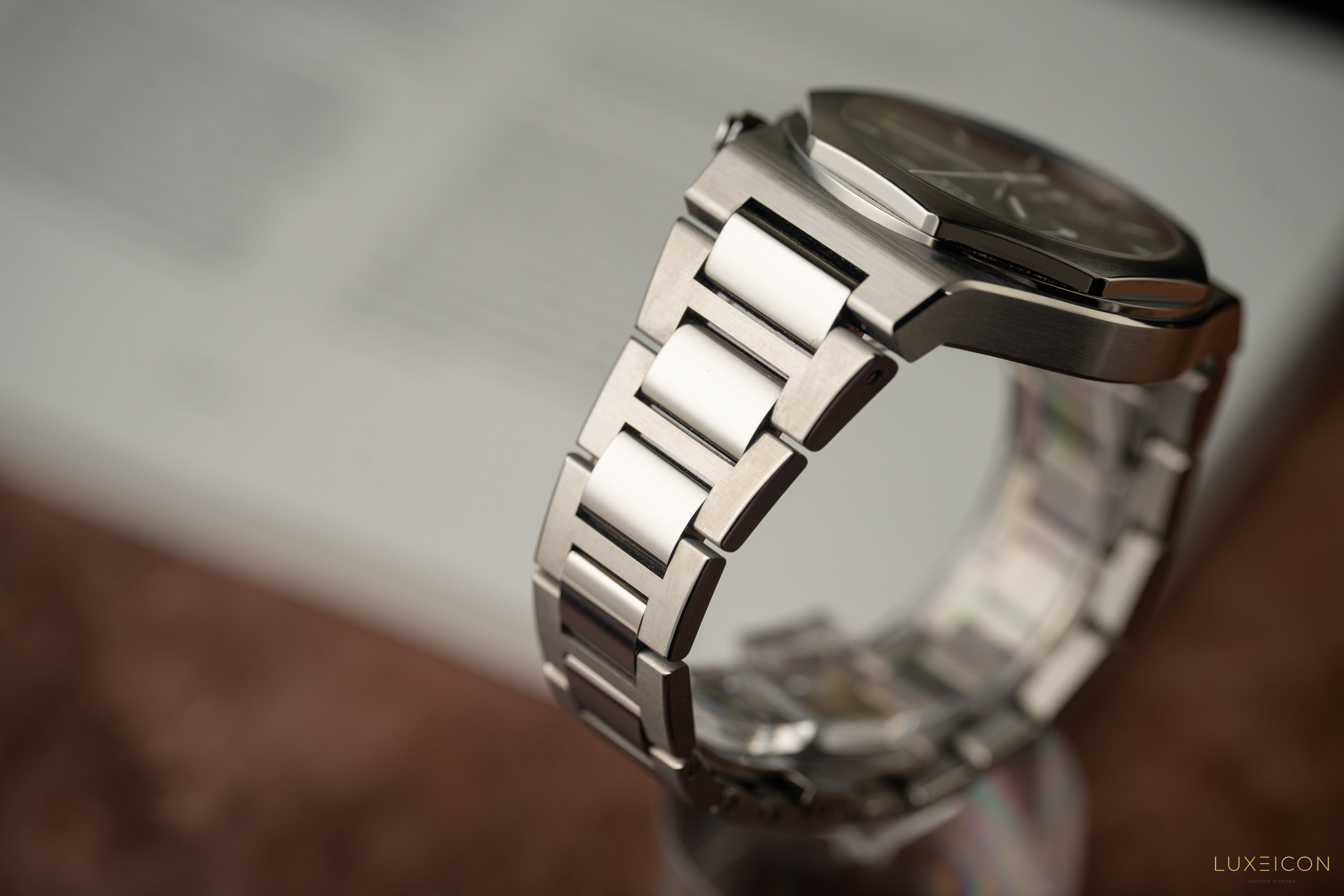 Girard Perregaux Laureato 81020-21-3263-1CM Automatic Titanium 2024