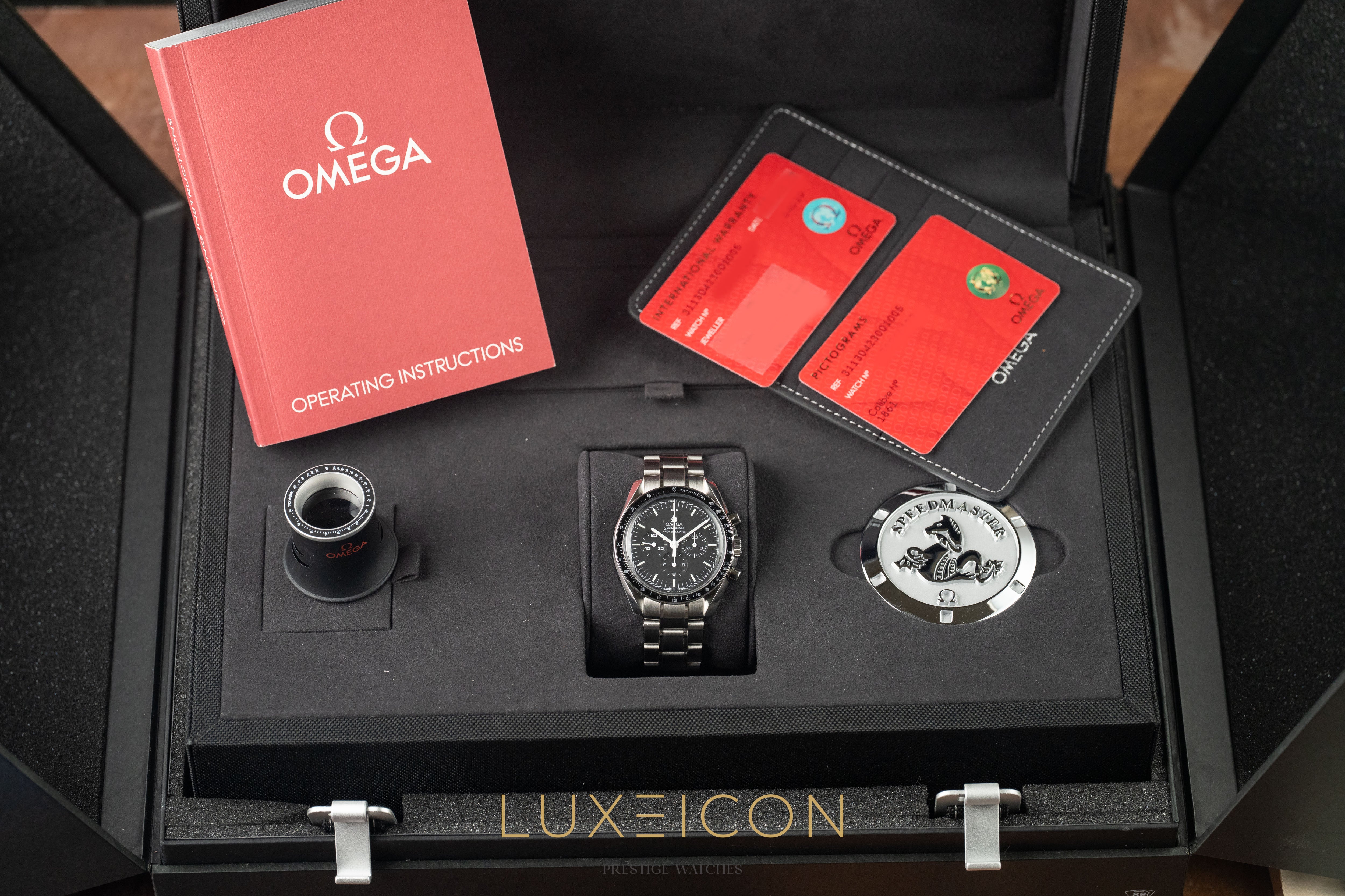 Omega Speedmaster Professional Moonwatch Hesalite Big Box Presentation 2021