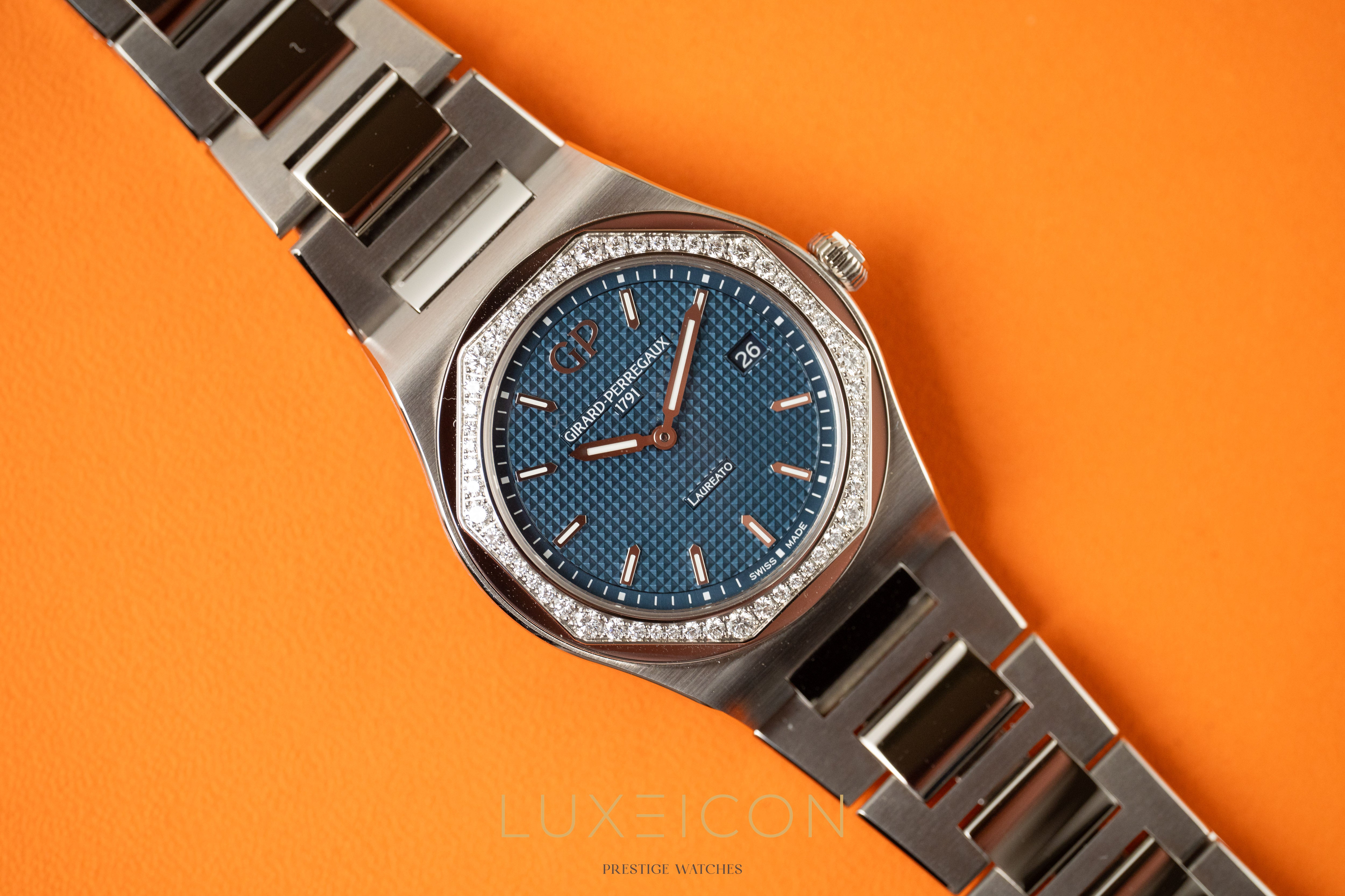 Girard Perregaux Laureato 34mm Diamond Bezel Blue Dial 2026 Brand new